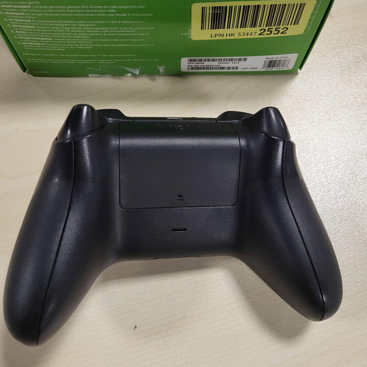 319709 - Xbox Live pa Fil - Carbon Black për Series X, Series S, One, Windows 10 dhe 11, Android dhe iOS