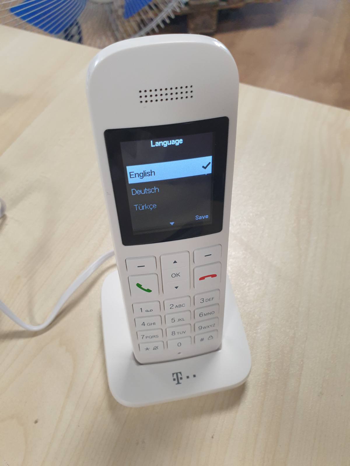319800 - TELEKOM Telefon fiks pa tel Speedphone 12 me ekran me ngjyra, HD Voice, Telefon DECT për ruterët Telekom Speedport Smart & Pro, Telefon IP me rrezatim të ulët