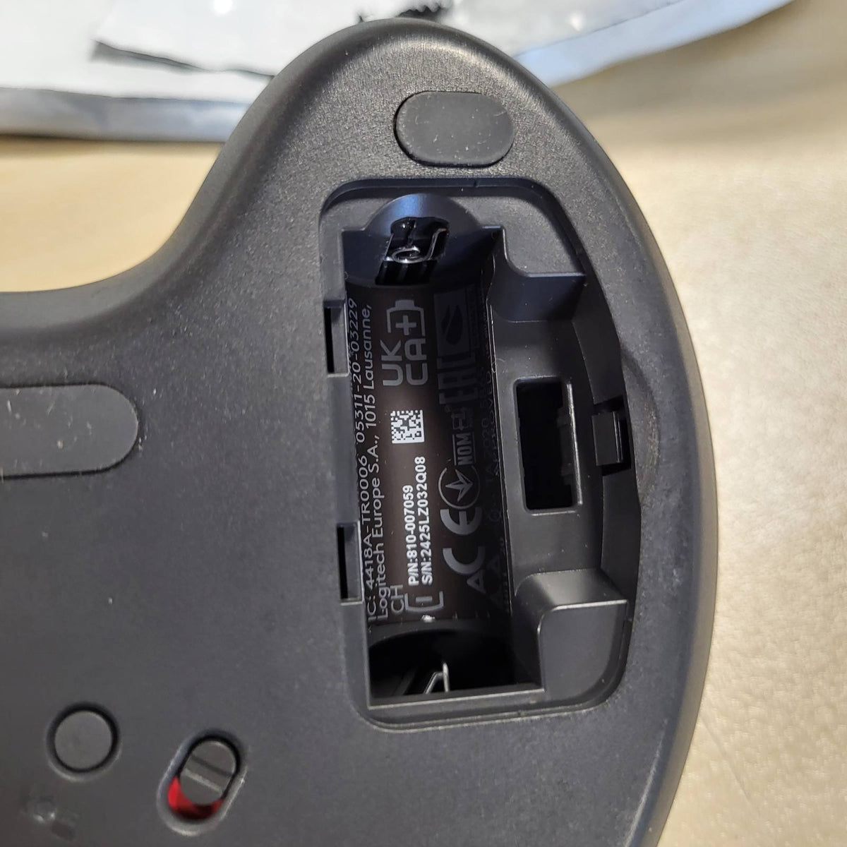 319810 - LOGITECH Maus pa tel Ergo M575S Trackball, Maus pa tel ergonomik me Bluetooth dhe Dongle të enkriptuar, Kontroll i rehatshëm me gishtin e madh, për PC/Mac - Grafit
