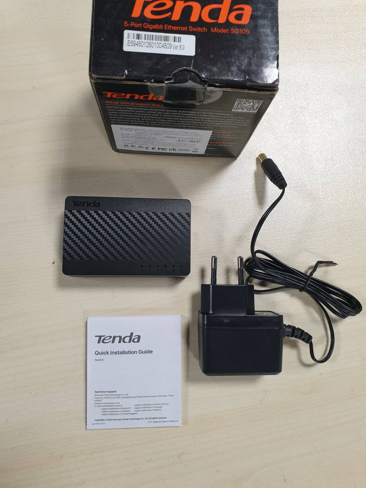 320558 - Tenda SG105 LAN Switch me 5 Porta Gigabit, Mini Network Switch, Hub LAN, Plug-and-Play, Pa Ventilator, I Zi