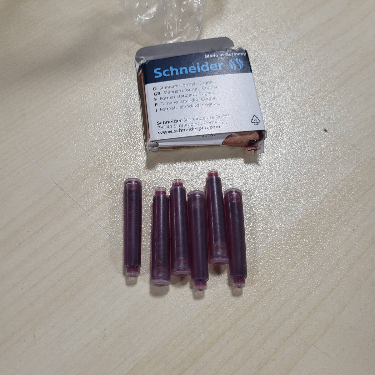 320750 - SCHNEIDER Pako me 6 fishekë boje standarde pastel për stilolapsa, konjak