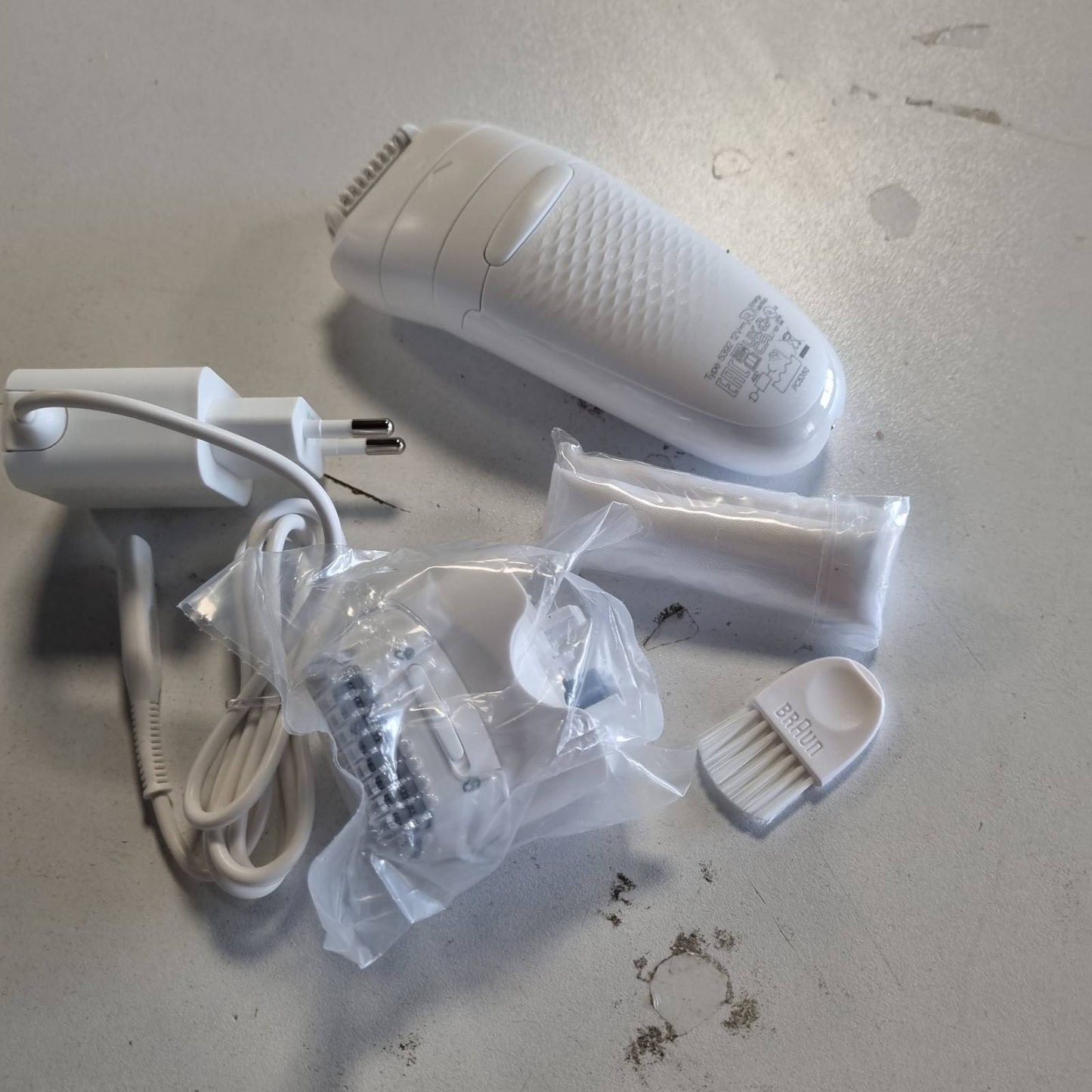 320944 - BRAUN Depilator Silk-épil 5 Ladyshaver për Gra, Model 5-030, Ngjyra: Rozë