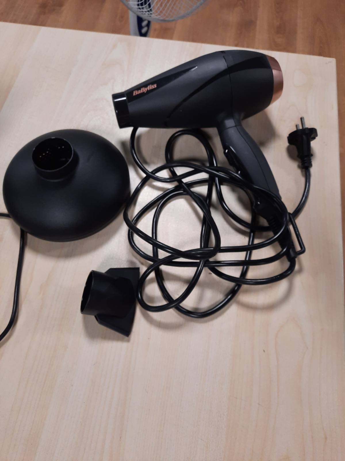 320999 - BABYLISS Tharëse flokësh Smooth Pro me difuzor, 2100W, teknologji jonike, 3 cilësime temperature, 2 cilësime shpejtësie, e zezë, 6709DE