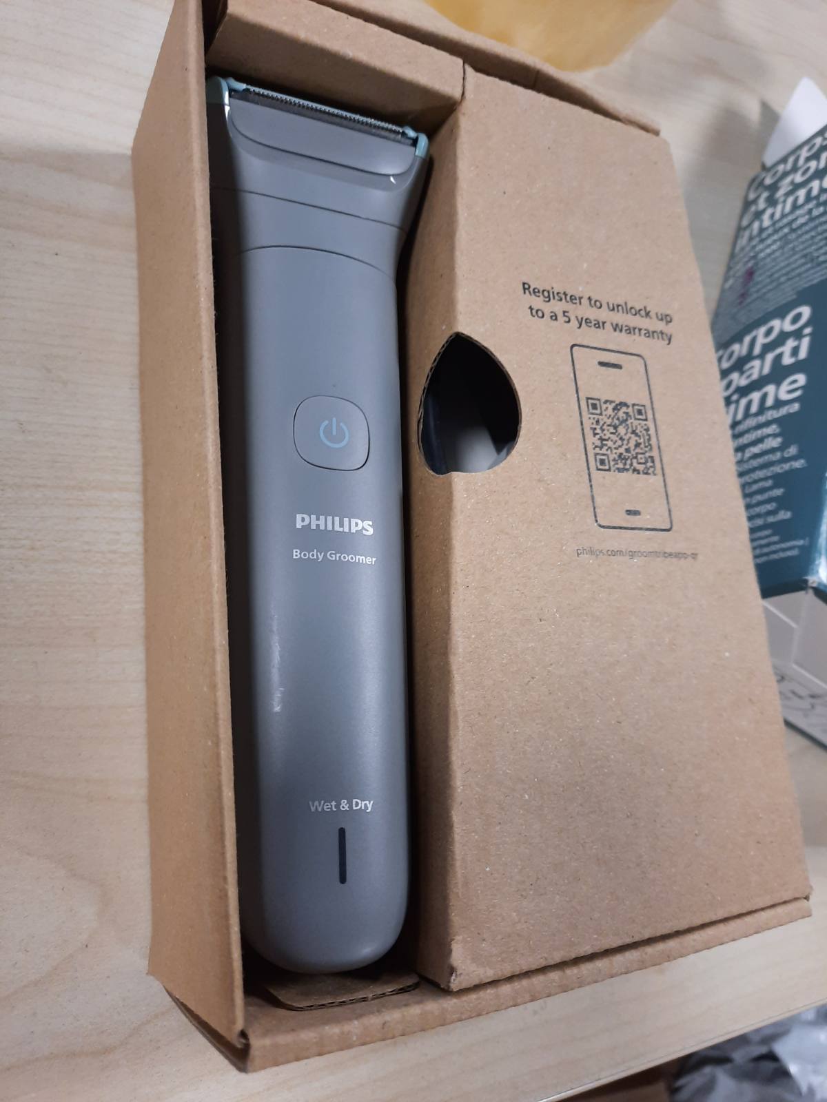 321051 - PHILIPS Seria Bodygroom 3000 | Makinë prerëse për meshkuj | Sistem rroje me mbrojtje të trefishtë | 100% e papërshkueshme nga dushi | Kohëzgjatje funksionimi 80 minuta | Model BG3480/15