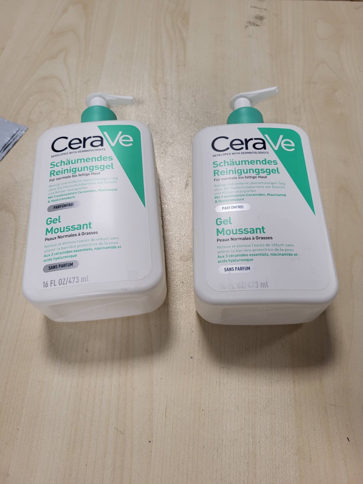 321212 - CERA VE Xhel Pastrues me Shkumë për Fytyrën dhe Trupin, 2 x 473 ml, pastrim i thellë rifreskues për lëkurë normale deri në të yndyrë, me acid hialuronik dhe 3 ceramide esenciale
