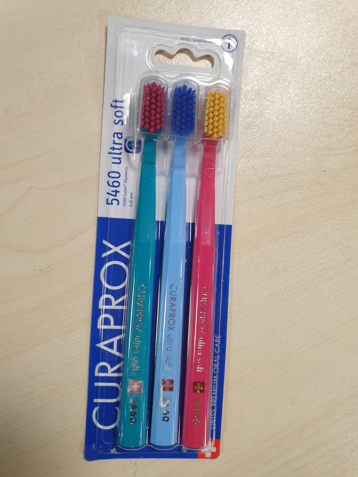 321650 - Curaprox CS 5460 Ultra Soft, Pako 3er, ngjyra zufalls, prodhuar në Zvicër