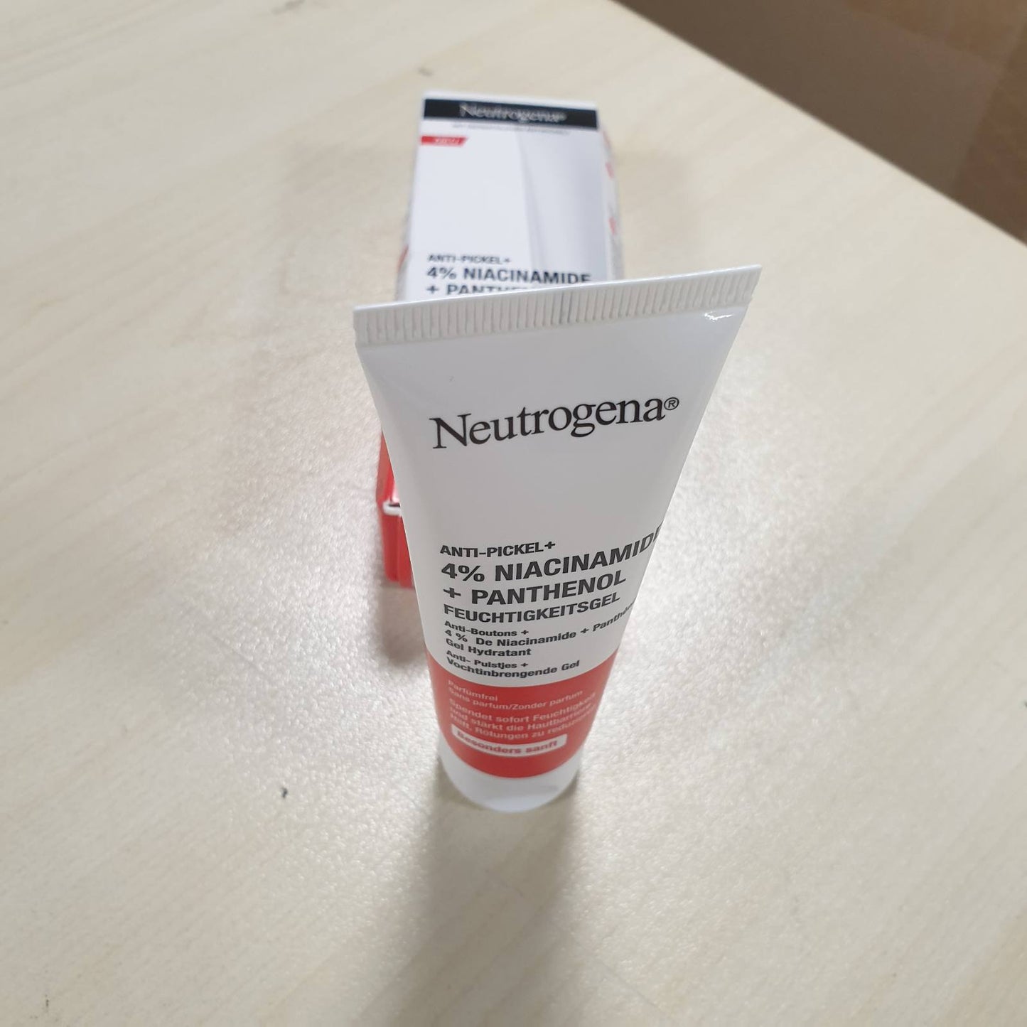 321997 - NEUTROGENA Xhel Hidratues Anti-Blemish+, 50ml