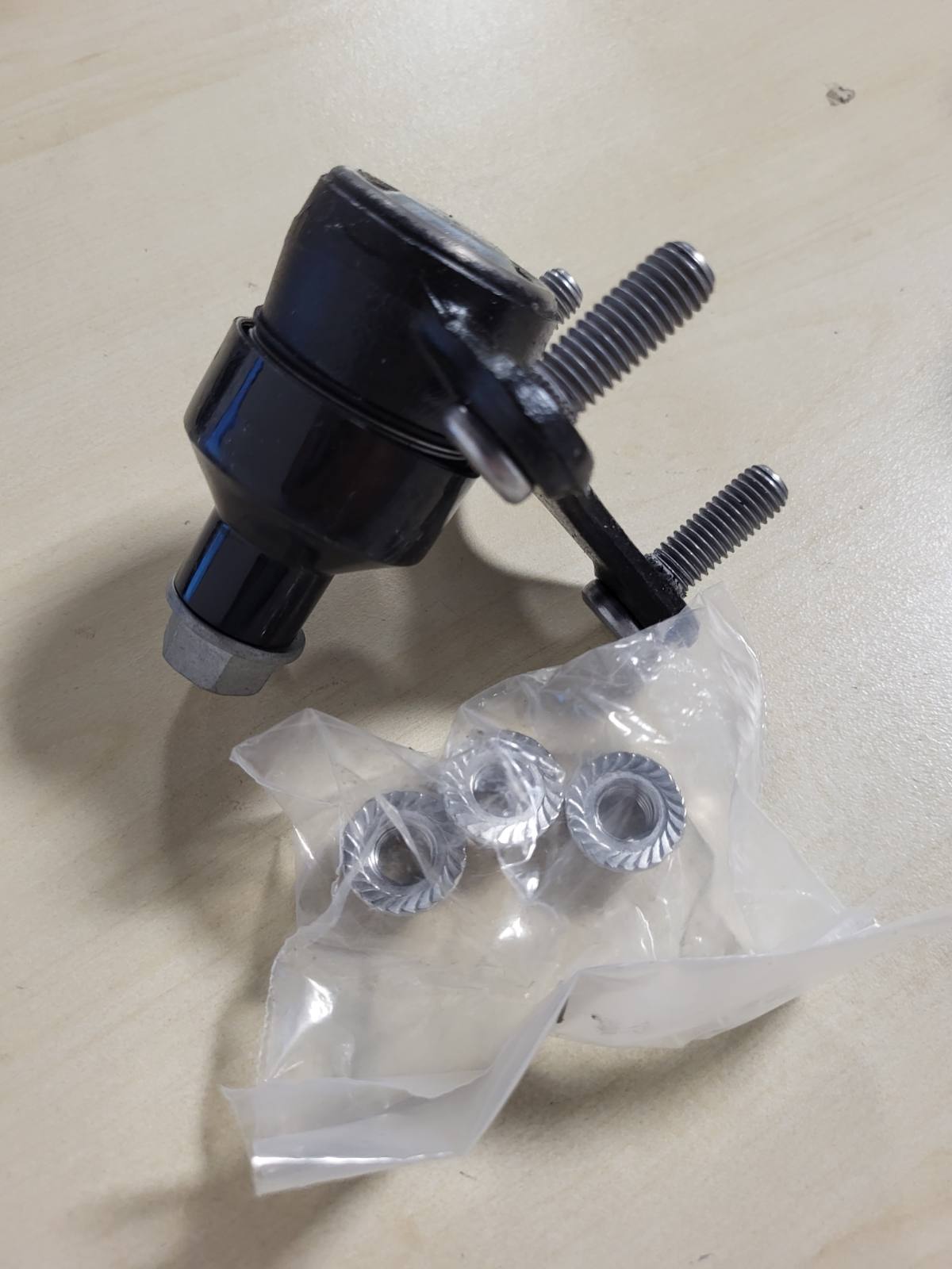 322526 - FEBI BILSTEIN 36735 Lidhje sferike me dado bllokuese, 1 copë