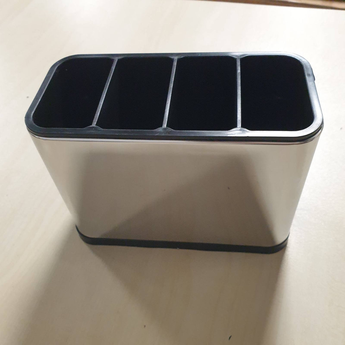 335737 - QOUBNIC Organizues për Takëme, Mbajtëse për Enë, 4 Ndarje, Kullues të Lëvizshëm, Material Plastike