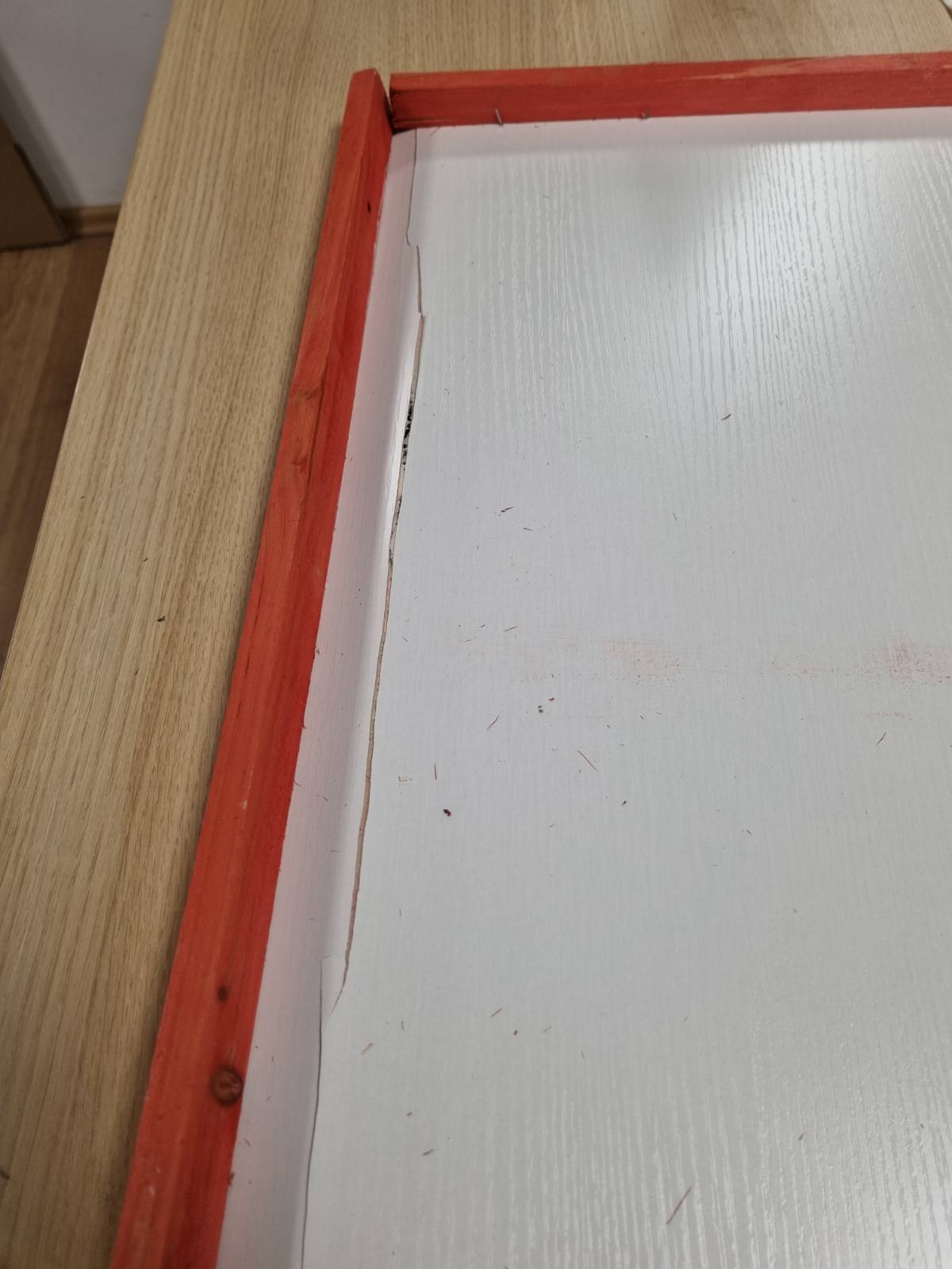 335754 - VidaXL Kotec për pula, i kuq dhe i bardhë, 150x96x110 cm, prej druri bredhi masiv
