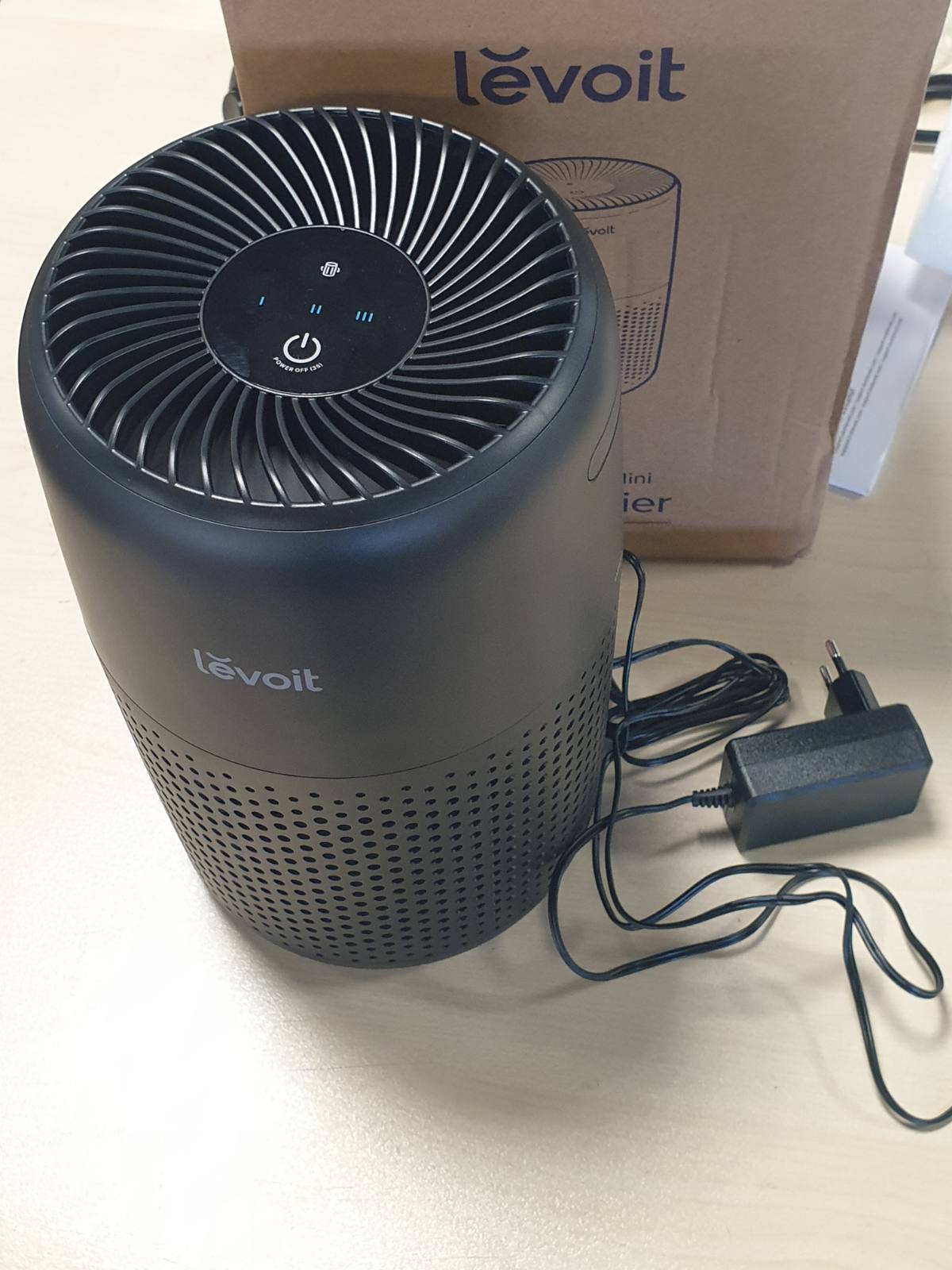 277389 - LEVOIT Pastrues ajri me aromaterapi, Filtër karboni aktiv HEPA 3-në-1, Konsum energjie 7W, Core Mini i zi