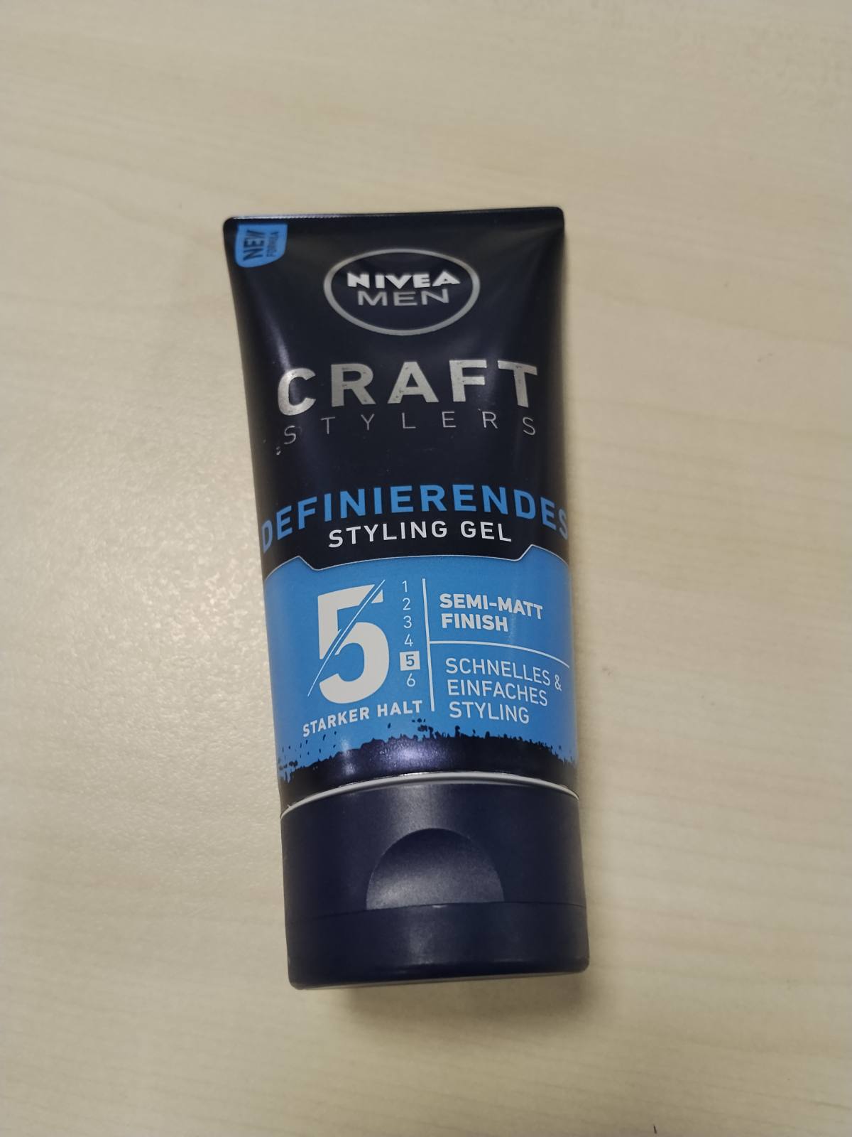 307000 - NIVEA MEN Xhel flokësh, 150 ml, përfundim gjysmë-mat, stilim i lehtë me fiksim të fortë, me Vitaminë E