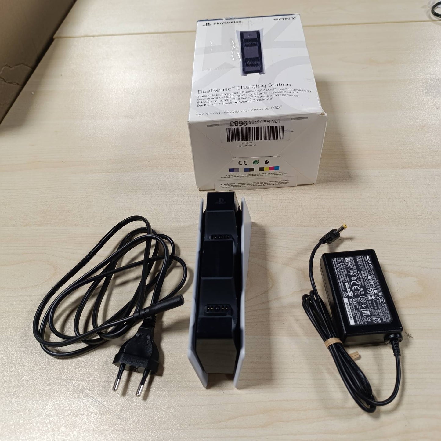 276617 - PLAYSTATION Stacion karikimi Dualsense