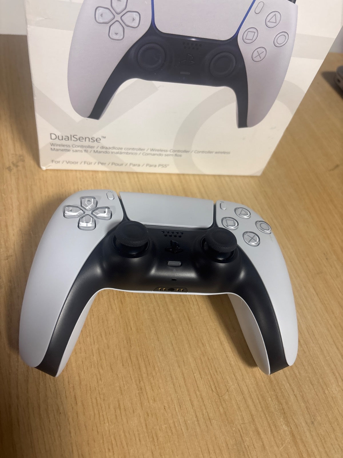 292381 - PLAYSTATION 5 Kontrolluesi pa tel DualSense