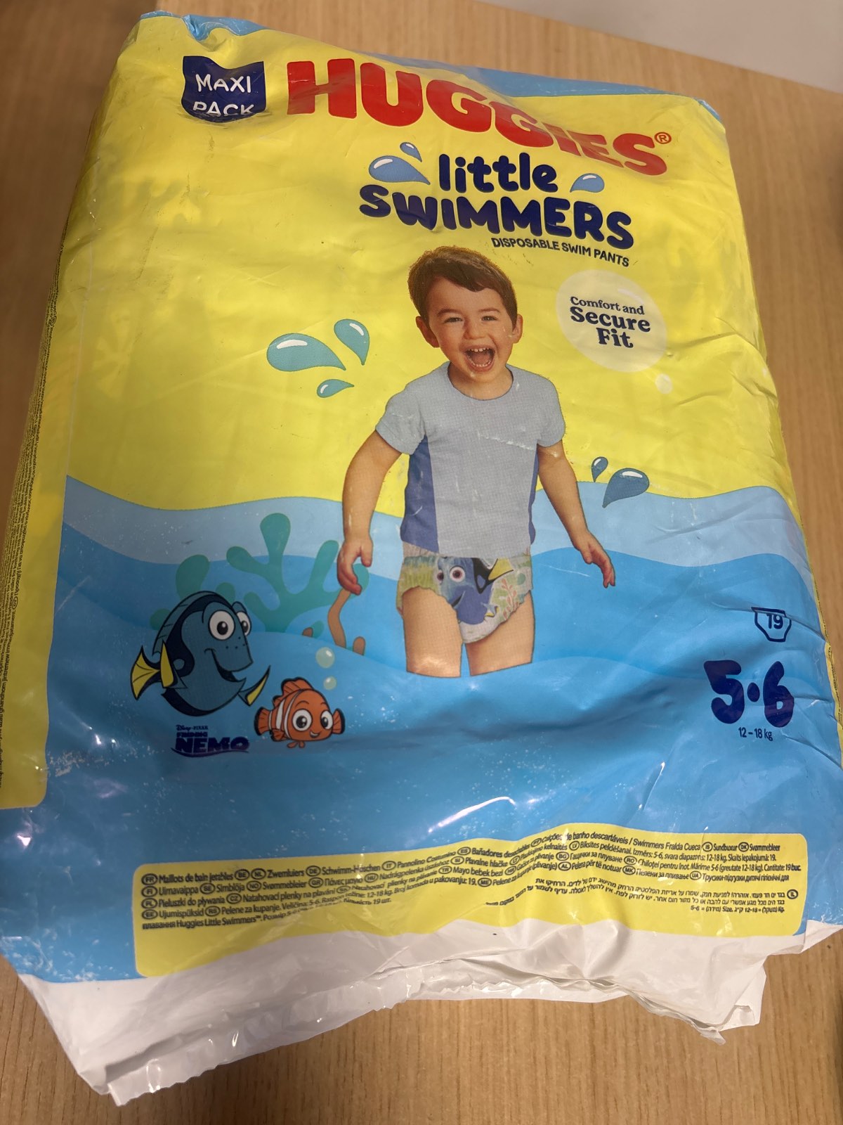 336554 - HUGGIES Little Swimmers, 19 pelena noti, Madhësia 5-6 (12-18 kg)