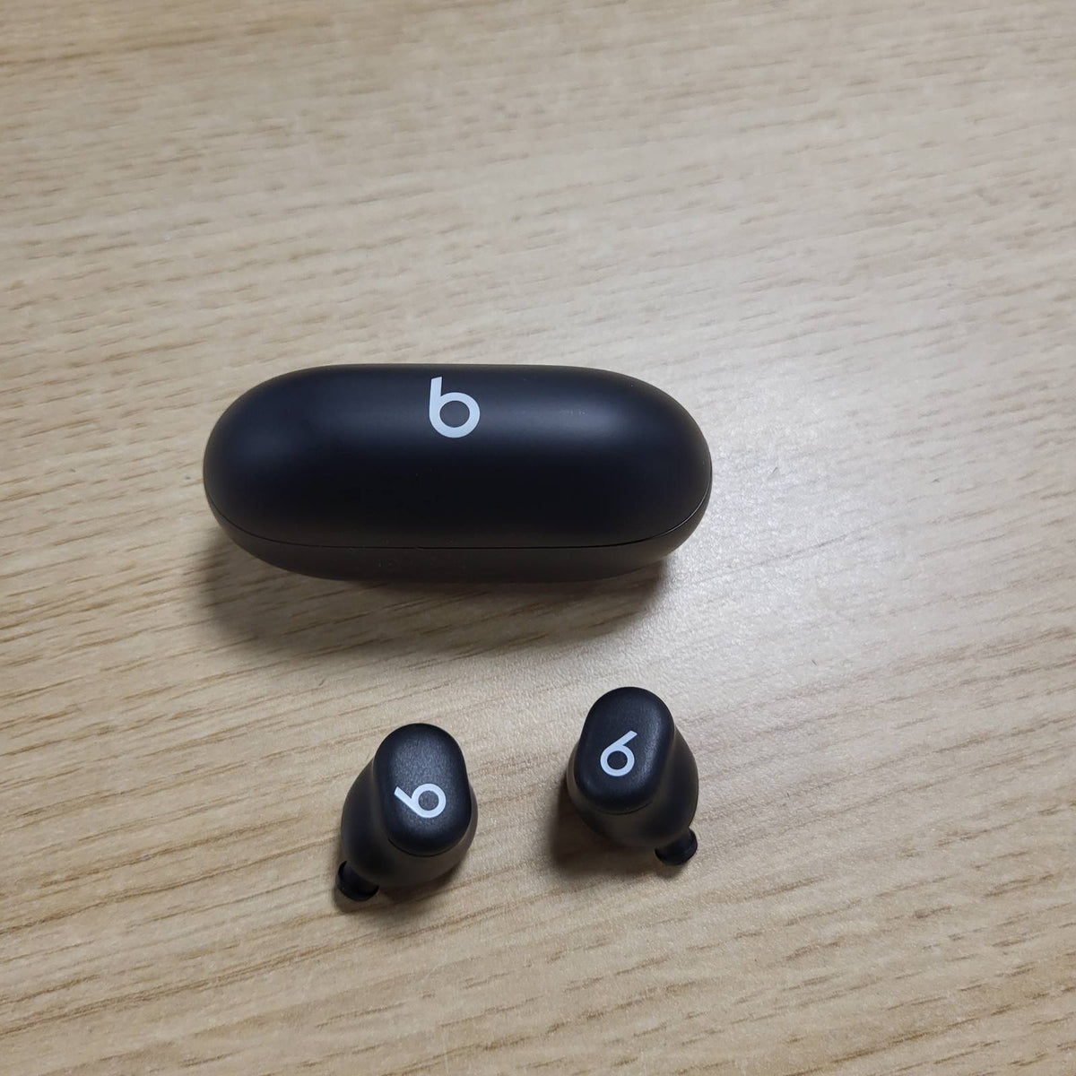299126 - BEATS Kufje Bluetooth pa tel Solo Buds | Jetëgjatësi baterie 18 orë | I pajtueshëm me Apple dhe Android | Mikrofon i integruar - E zezë mat