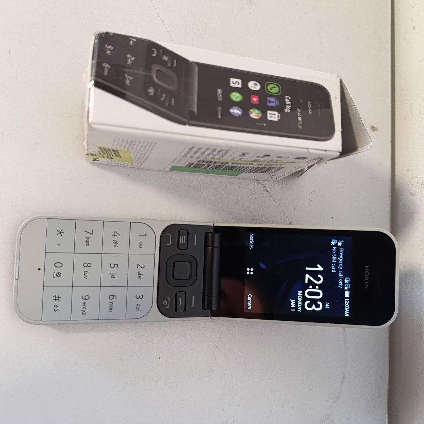 276182 - NOKIA 2720 Flip