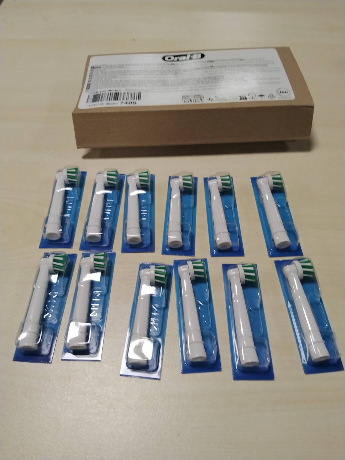 296711 - ORAL-B Kokë furçe dhëmbësh elektrike Pro Cross Action Original, pako me 12 koka, e bardhë