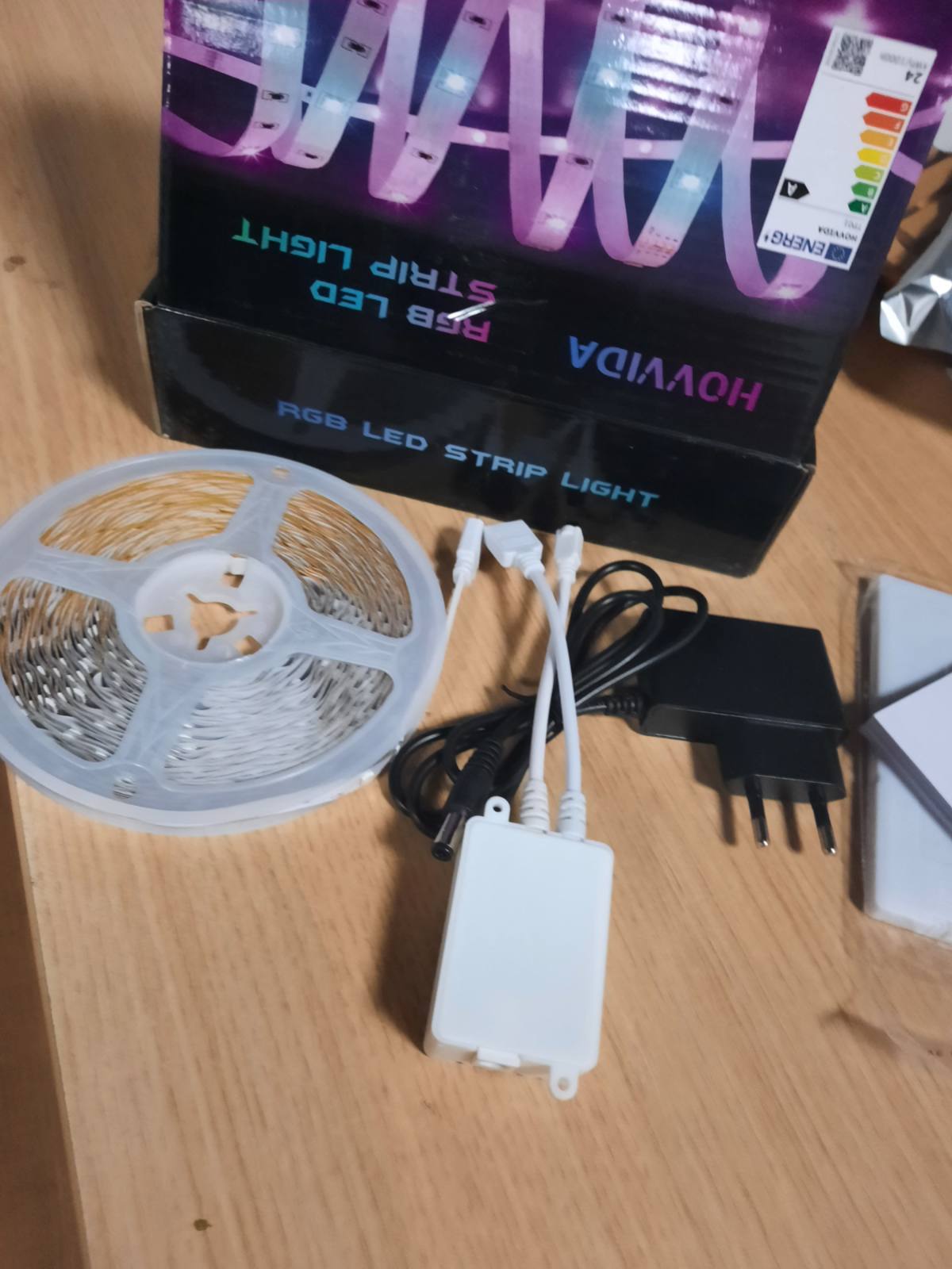 185652 - HOVVIDA Shirit LED 15M, 1x15M, 30 LED për metër, 450 LED, me aplikacion dhe telekomandë, modalitet muzike dhe kohe, për dhomë, dhomë ndenjeje, kuzhinë, dhomë gjumi, bar, festë