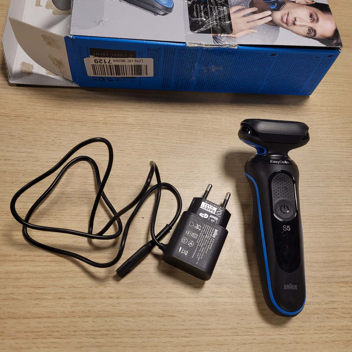 296626 - BRAUN Makinë rroje elektrike për meshkuj Seria 5, model 51-B1000s, blu