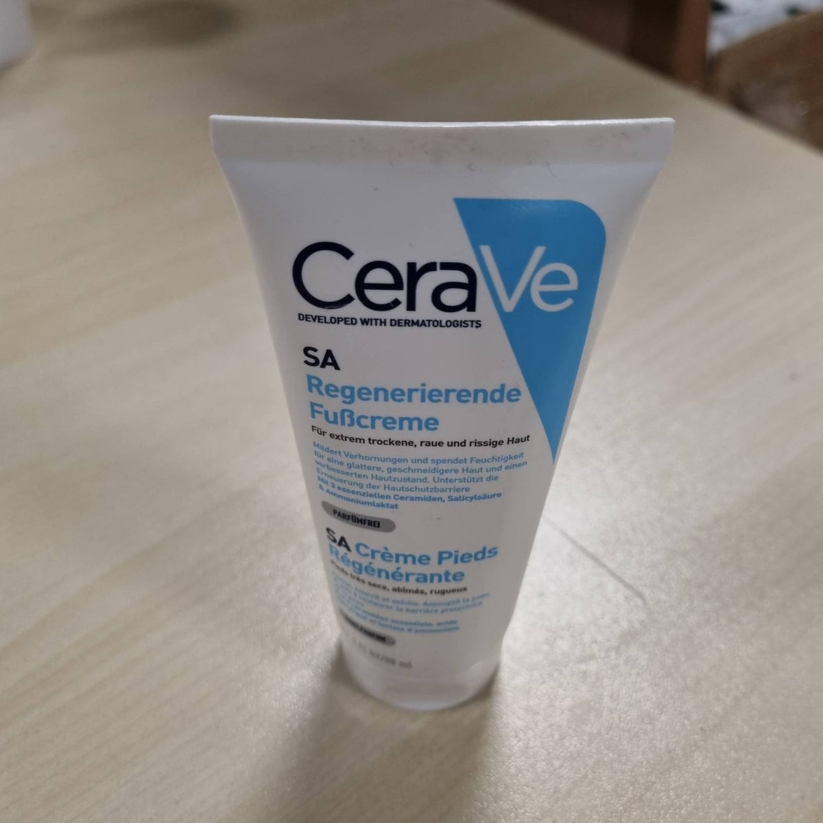 300697 - CeraVe Krem për Këmbë Rigjeneruese, 88 ml