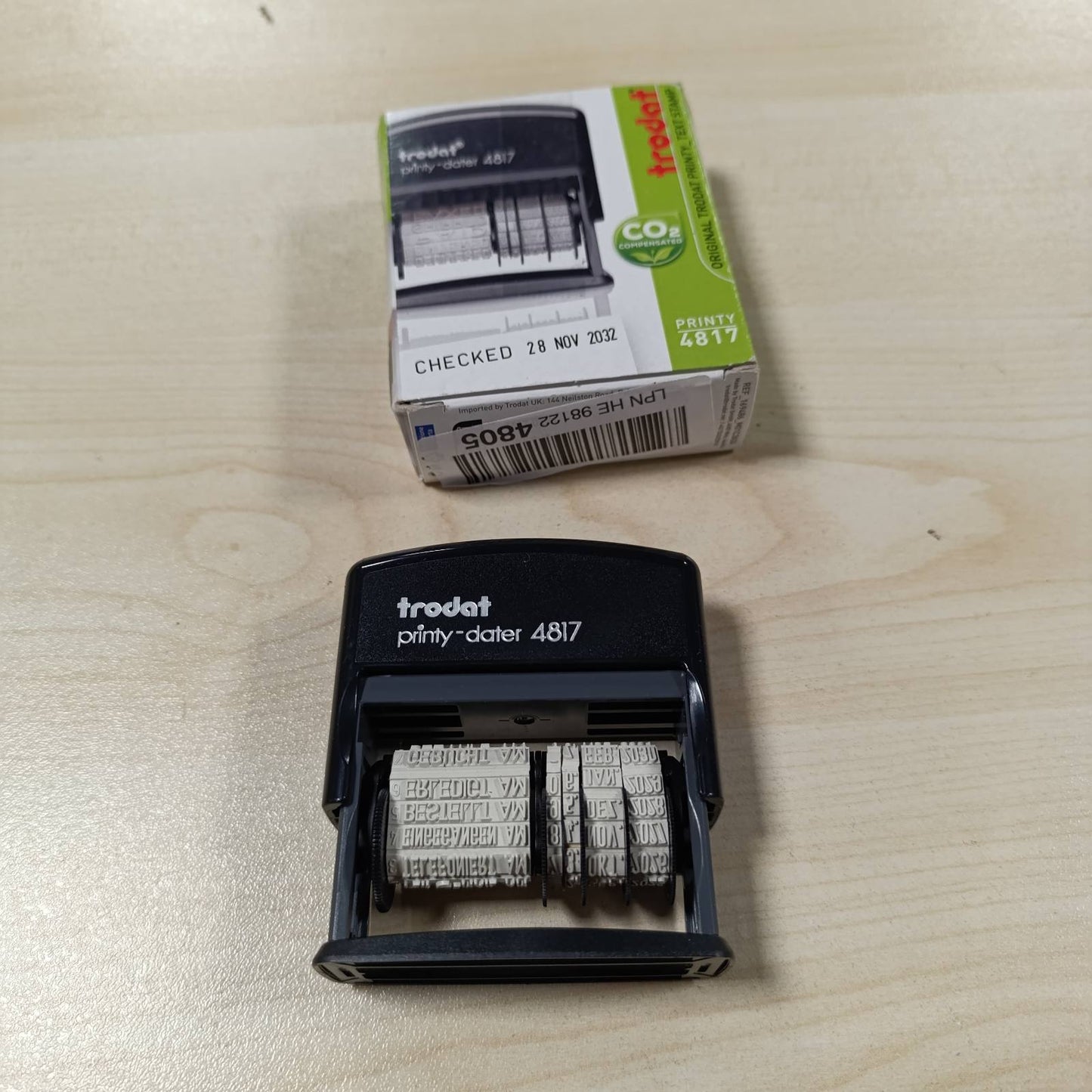 266929 - TRODAT Vulosje date Printy 4817, gjermanisht, 12 tekste zyre, shtypje 47x4 mm, jastëk boje i zi, vetë-lyerje