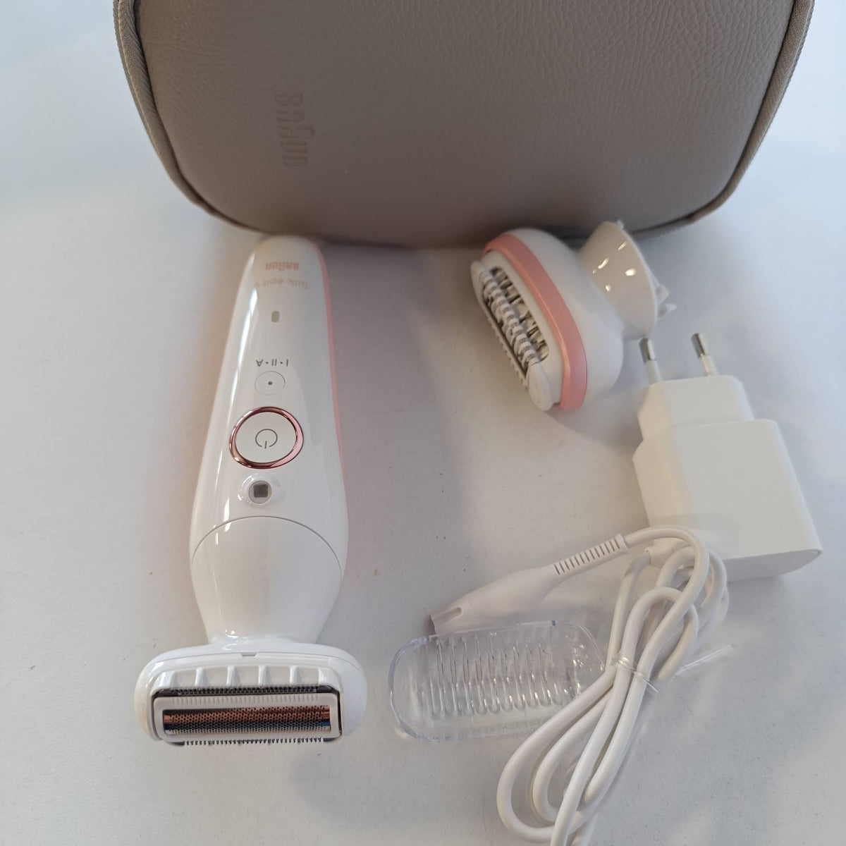 300308 - BRAUN Depilator Silk-épil 9 për Gra, Kokë Rrotulluese, Rezistent ndaj Ujit, 9-030, E Bardhë/Rozë