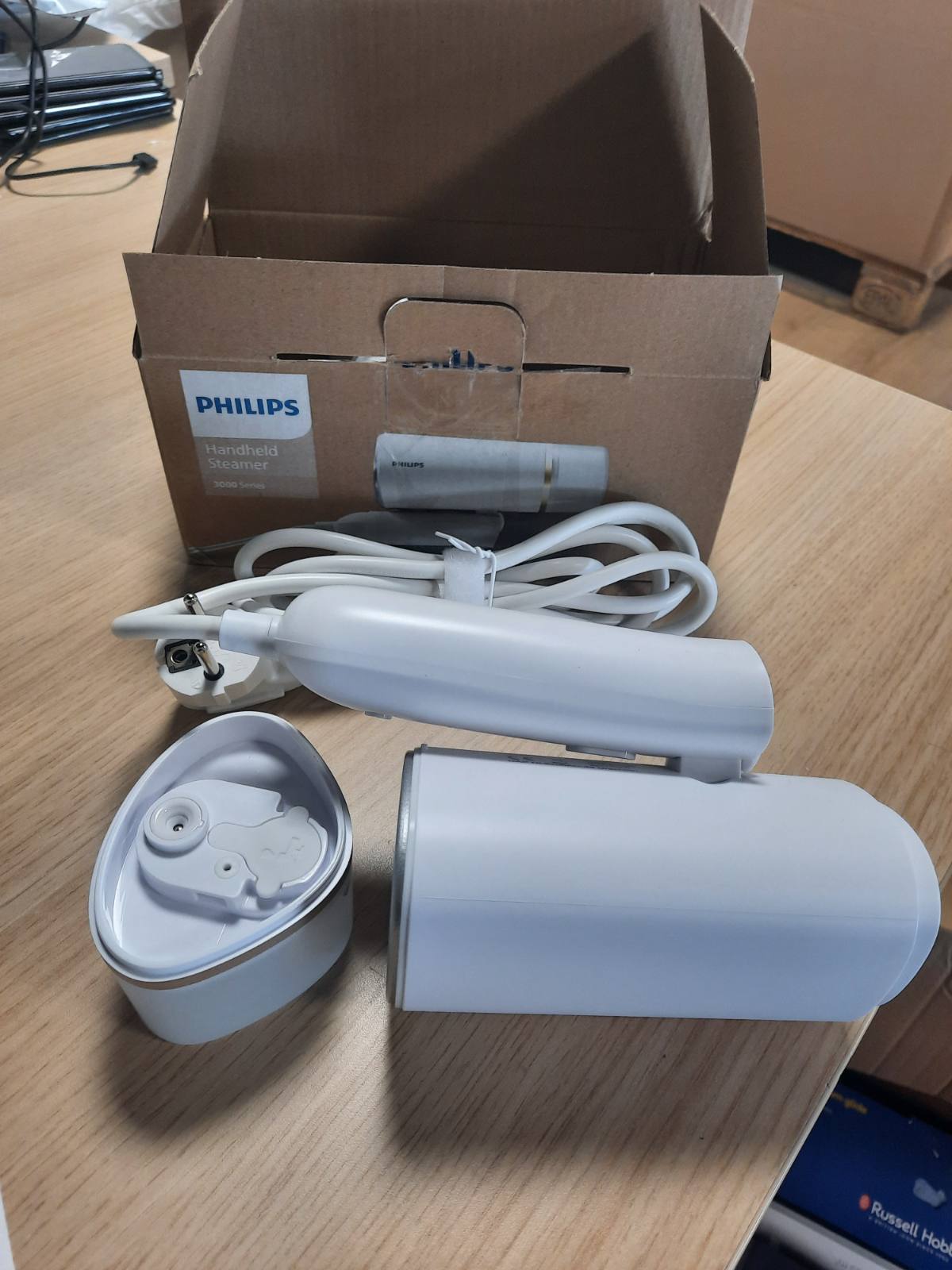 162413 - PHILIPS Series 3000 - Avullues me fuqi 1000 W, prodhim avulli 20 g/min, kapacitet rezervuari i ujit 120 ml, pllakë e ngrohur, ngjyra e bardhë (STH3020/10)