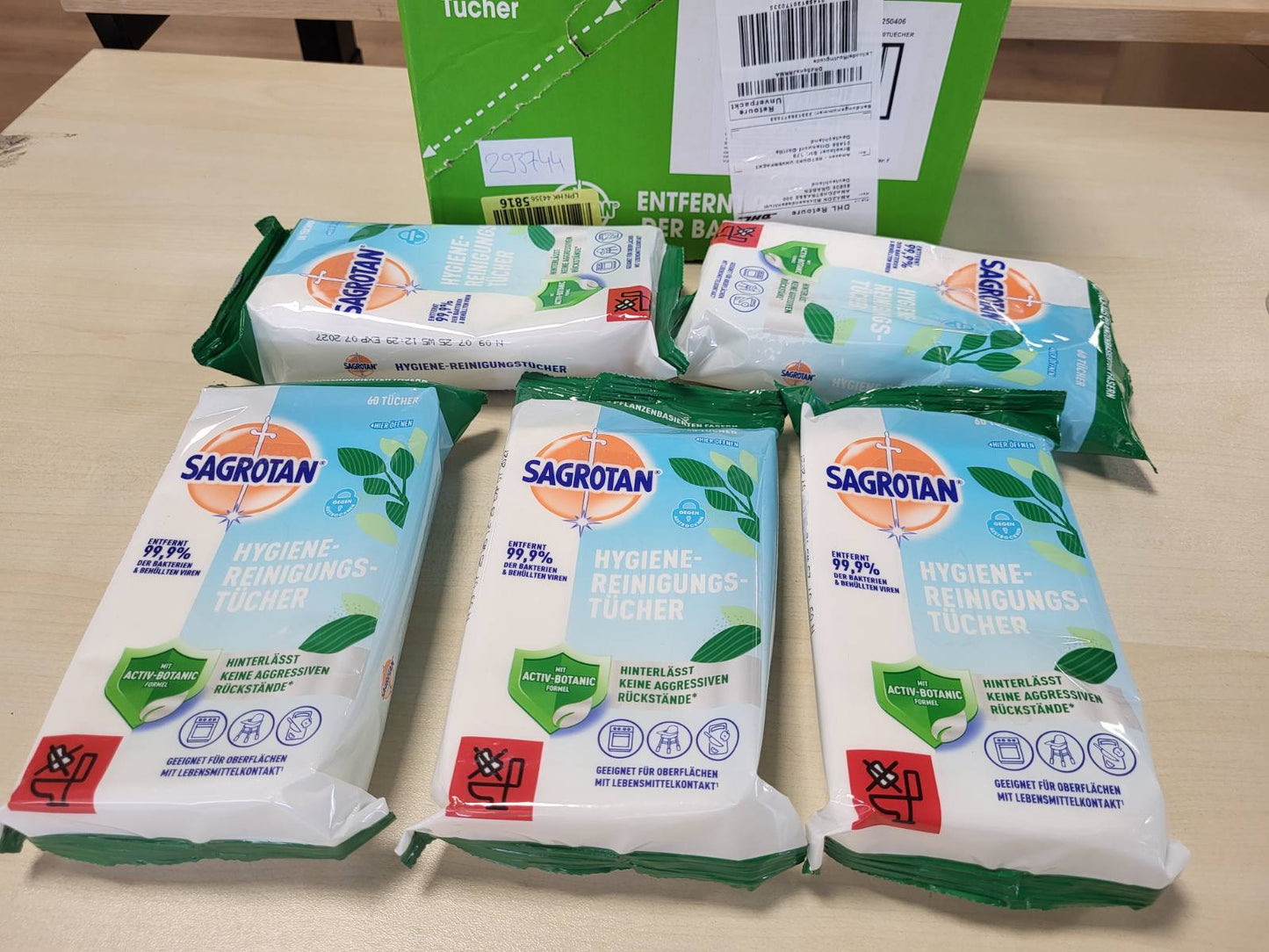 293744 - SAGROTAN Peceta higjienike pastrimi, 5 x 60 peceta në paketim të ripërdorshëm