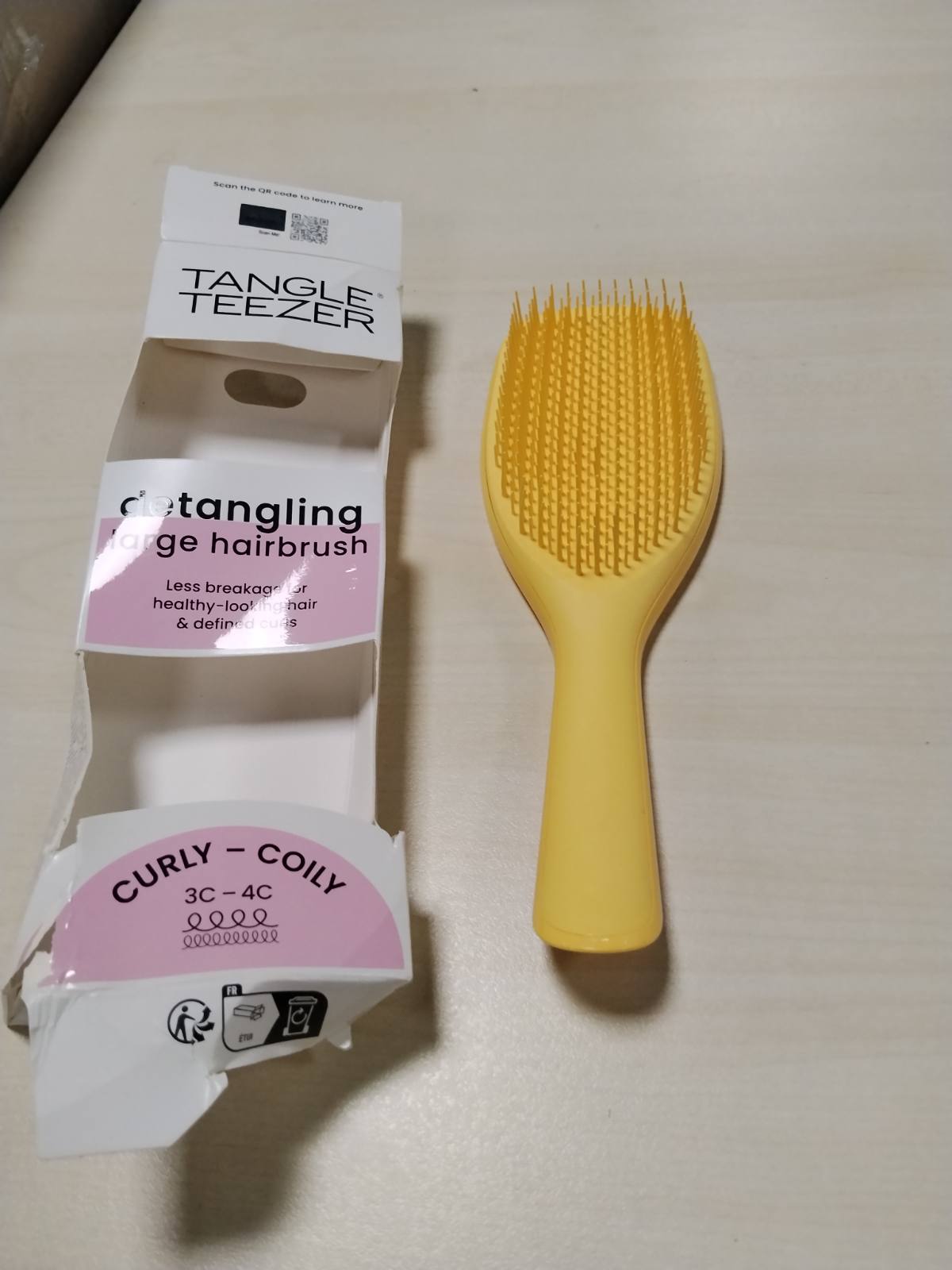 300900 - TANGLE TEEZER Furçë Ultimate Detangler për kaçurrela natyrale, Përshtatshme për kaçurrela 3C-4C, Furçë Detangling me dy qime, Ngjyrë e verdhë narcisi
