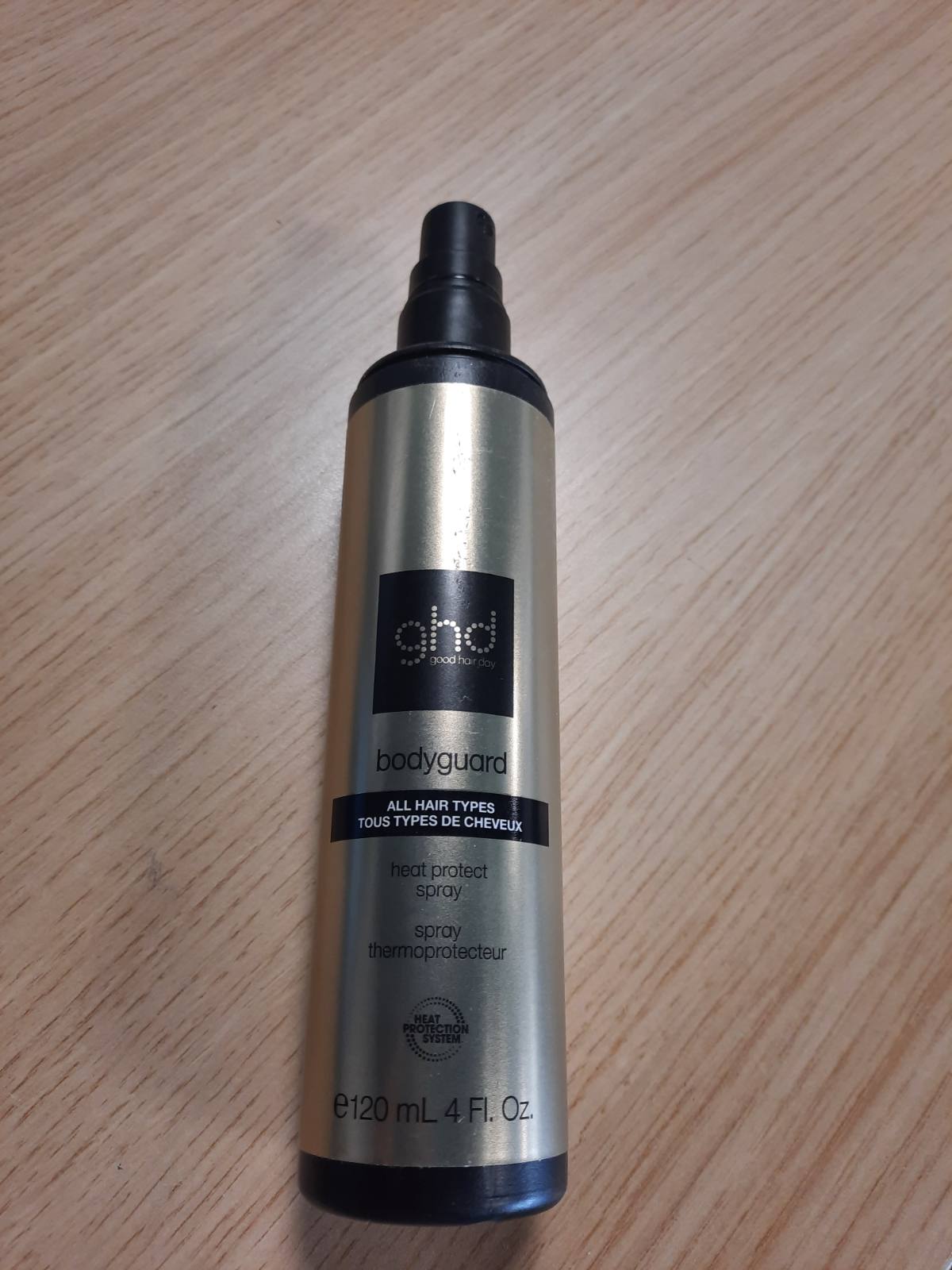 302197 - GHD Sprej mbrojtës nga nxehtësia për të gjitha llojet e flokëve, deri në 230°C, 120 ml