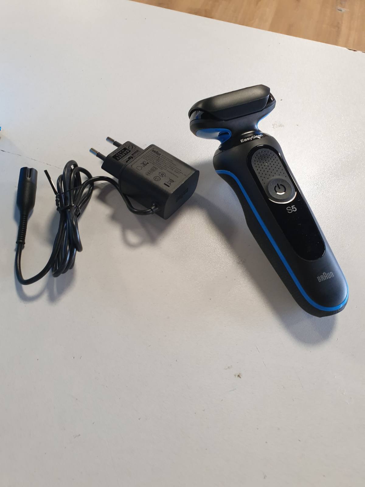 320958 - BRAUN Makinë rroje elektrike për meshkuj Seria 5, 51-B1000s, blu