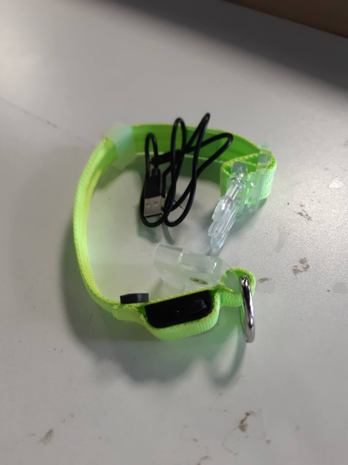 185930 - FEYCIG Qafore LED për Qen, Rikarikueshme me USB, e Ujitshme, e Rregullueshme, për Qen të Vegjël, të Mesëm dhe të Madh, 3 Mënyra Ndriçimi