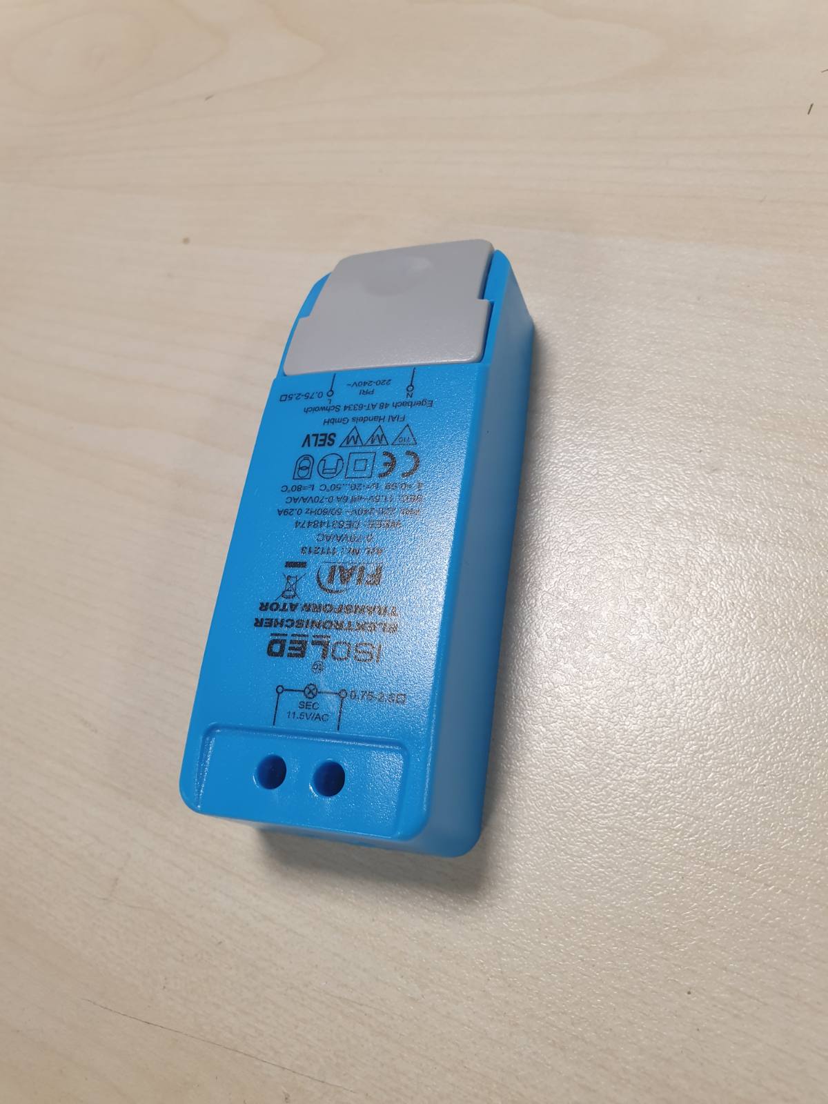 185358 - TRANSFORMATORI Drejtues LED, 12 V/AC, 0–70 W, i Izoluar, pa Ngarkesë Minimale, pa Dridhje LED dhe pa Zhurmë, Furnizim me Energji të Errësueshëm