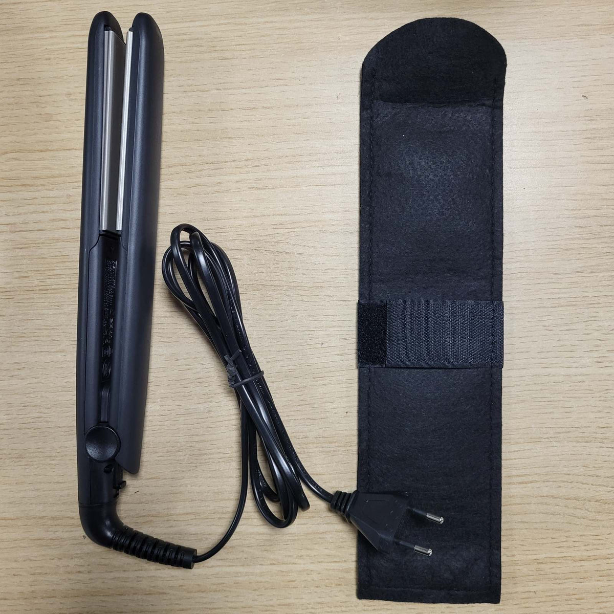297161 - REMINGTON Pjastër flokësh Ceramic S3500, mbrojtje 4-fishe, veshje antistatike qeramike-turmalinë