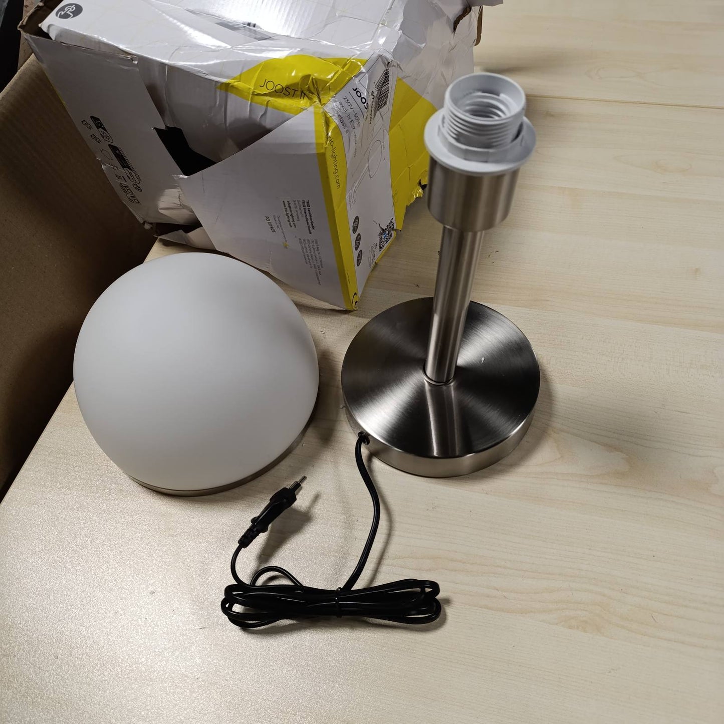 183451 - TRIO LIGHTING Llambë Tavoline Joost II 592300107, Metal Nikel Mat, Xham i Bardhë Opal, 1x E27, Ndezje/Fikje Me Prekje
