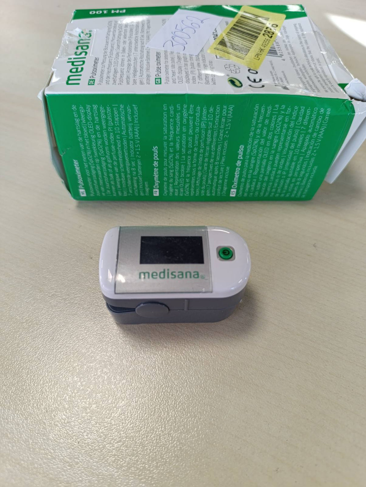 300562 - MEDISANA - Oksimetër pulsi PM 100, Oksimetër gishti, Monitor pulsi me ekran OLED, Funksionim me një prekje