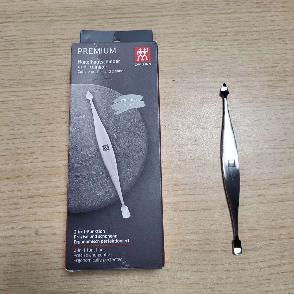 302355 - ZWILLING Shtytës Kutikulash Premium, Argjend, 125 mm
