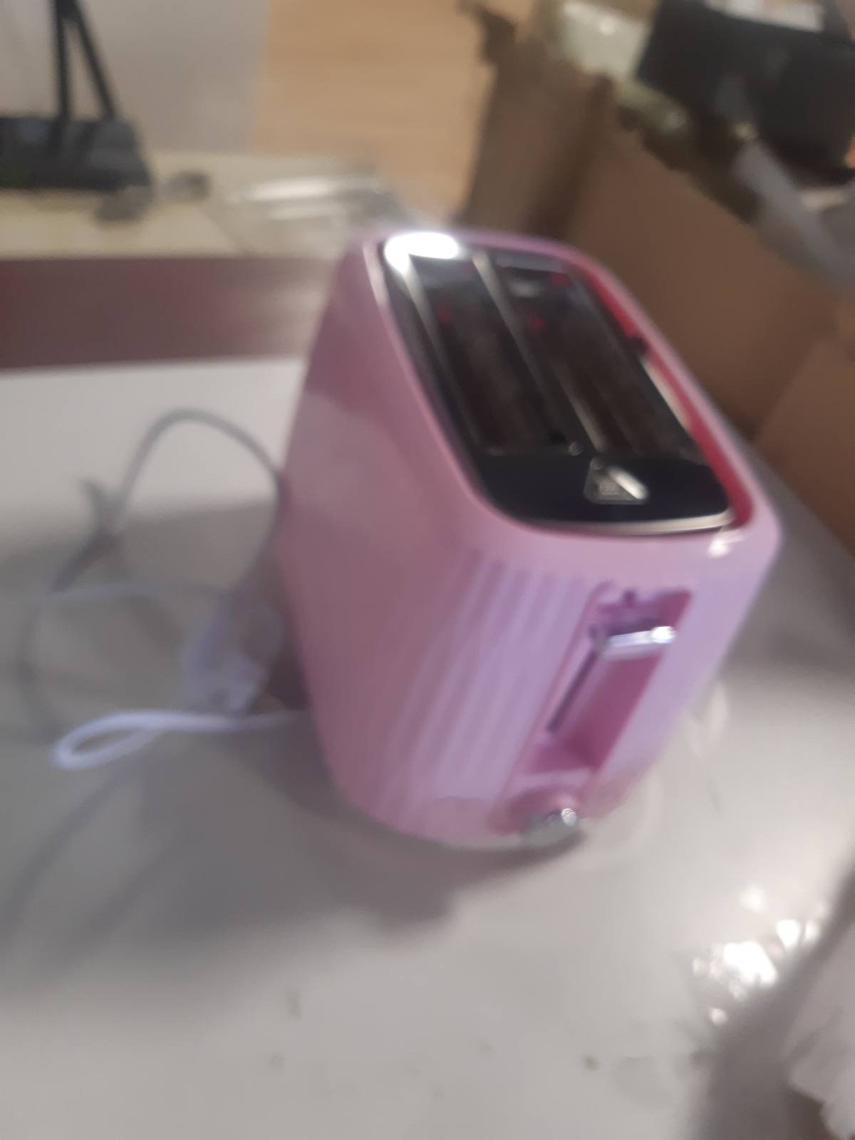 162429 - RUSSELL HOBBS Toster me 2 Feta, 6 Nivele Skuqjeje, Meshkuj Mashë, Shkrirje dhe Ngrohje Përsëri, Përzgjedhje e Qartë, Tavë Thërrimesh, Ngrohës Sanduiçësh, Pjesë e Jashtme me Teksturë, Modeli Eden Raspberry 27372-56