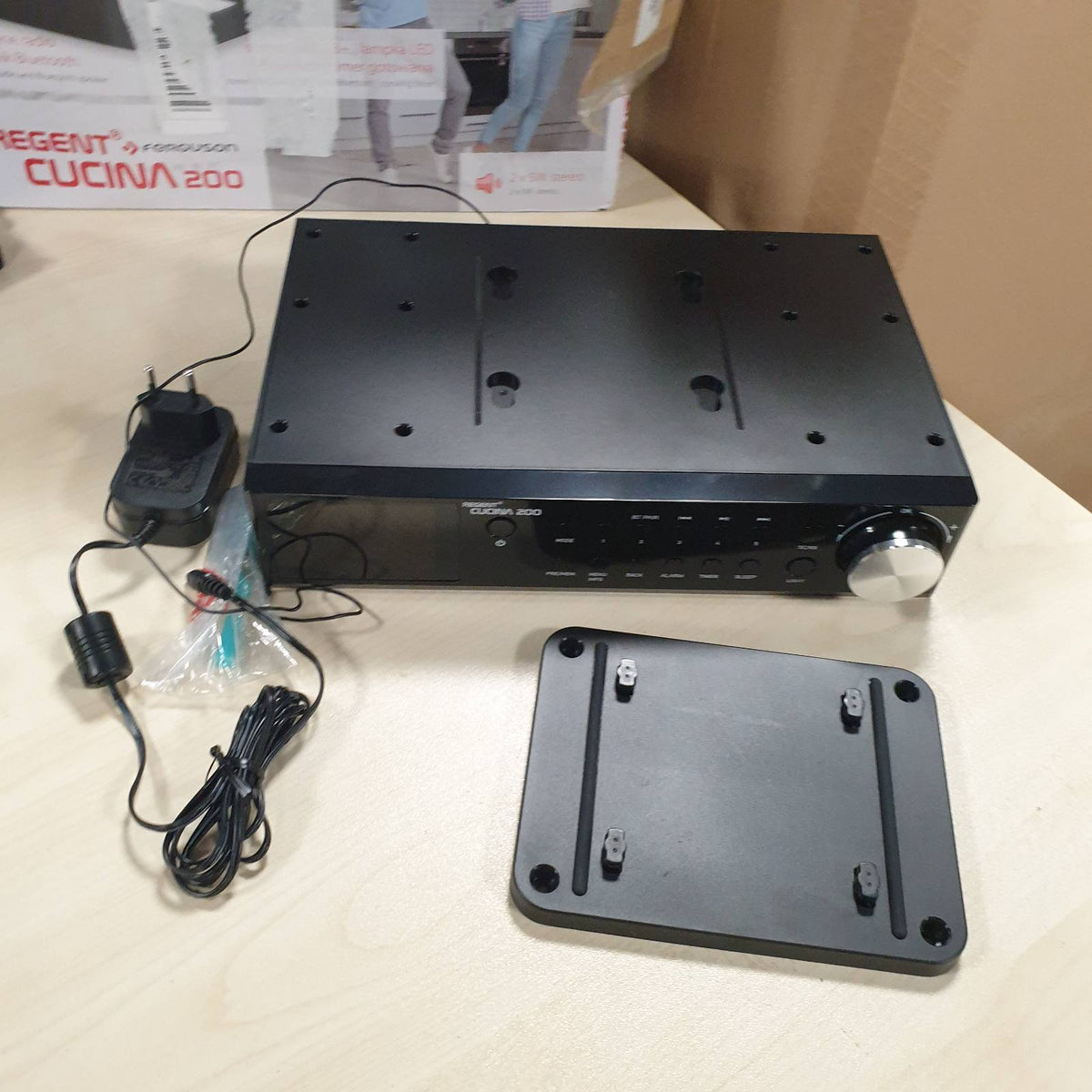 299242 - REGENT CUCINA Radio Kuzhine 200, DAB me Bluetooth, FM/DAB+ me shirit LED, Ekran me Ngjyra, Kohëmatës Kuzhine me 2 Alarme, E Zezë