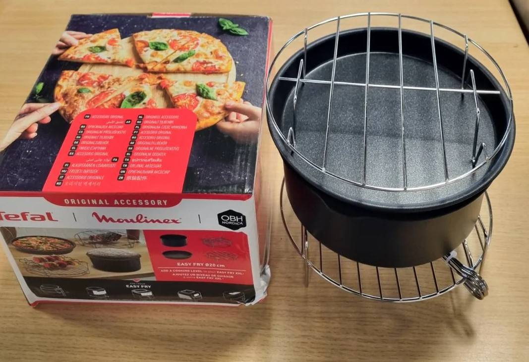 277488 - TEFAL Set aksesorësh XA1130 Easy Fry XXL - Përshtatet për brumë pice, shishka, mbështetëse metalike, Diametër 20 cm, Përshtatet Easy Fry EY701D dhe EY8018/EY801D