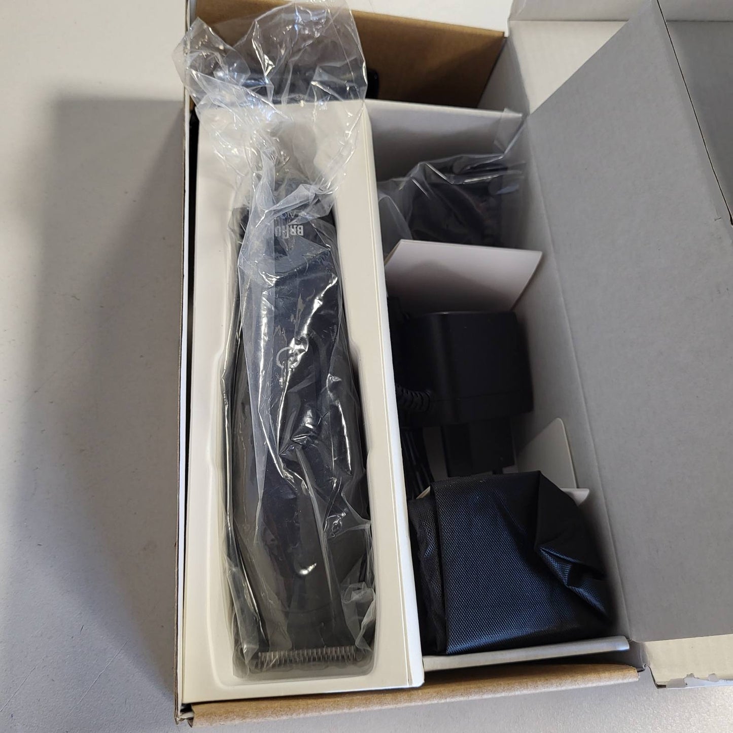 315678 - BRAUN Makinë prerëse Multigroom All-in-One Seria 3, 8-në-1 AIO3545, e zezë, për mjekër dhe flokë, 14 gjatësi, bateri 50 minuta