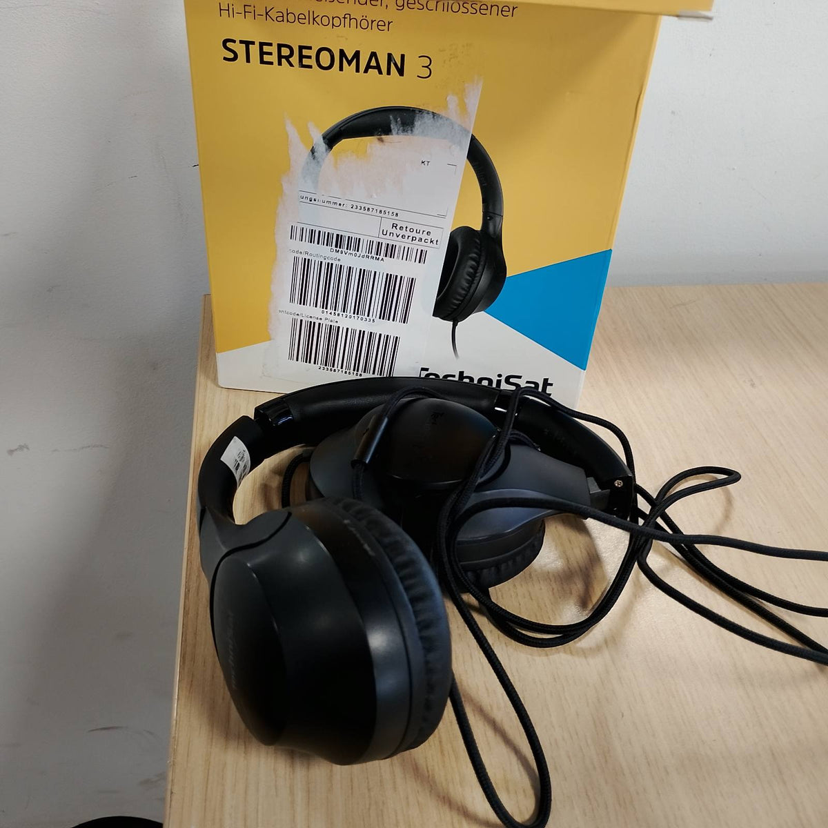 320346 - TECHNISAT STEREOMAN 3 Kufje kompakte Hi-Fi me tela, mbulesa veshësh prej lëkure PU, gjatësi e rregullueshme, mikrofon