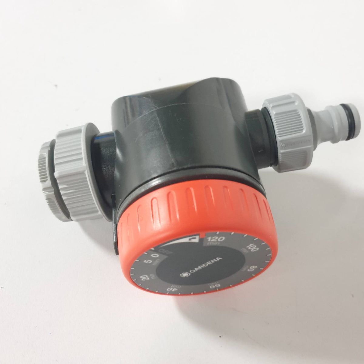 313286 - GARDENA Kohëmatës Ujitjeje Automatik për Rubinetat e Ujit 26.5 mm (G 3/4) ose 33.3 mm (G1), Kohëzgjatje Fleksibile Ujitjeje (5-120 Min.), Lidhje e Lehtë me Sistemin Quick-Plug (1169-20)