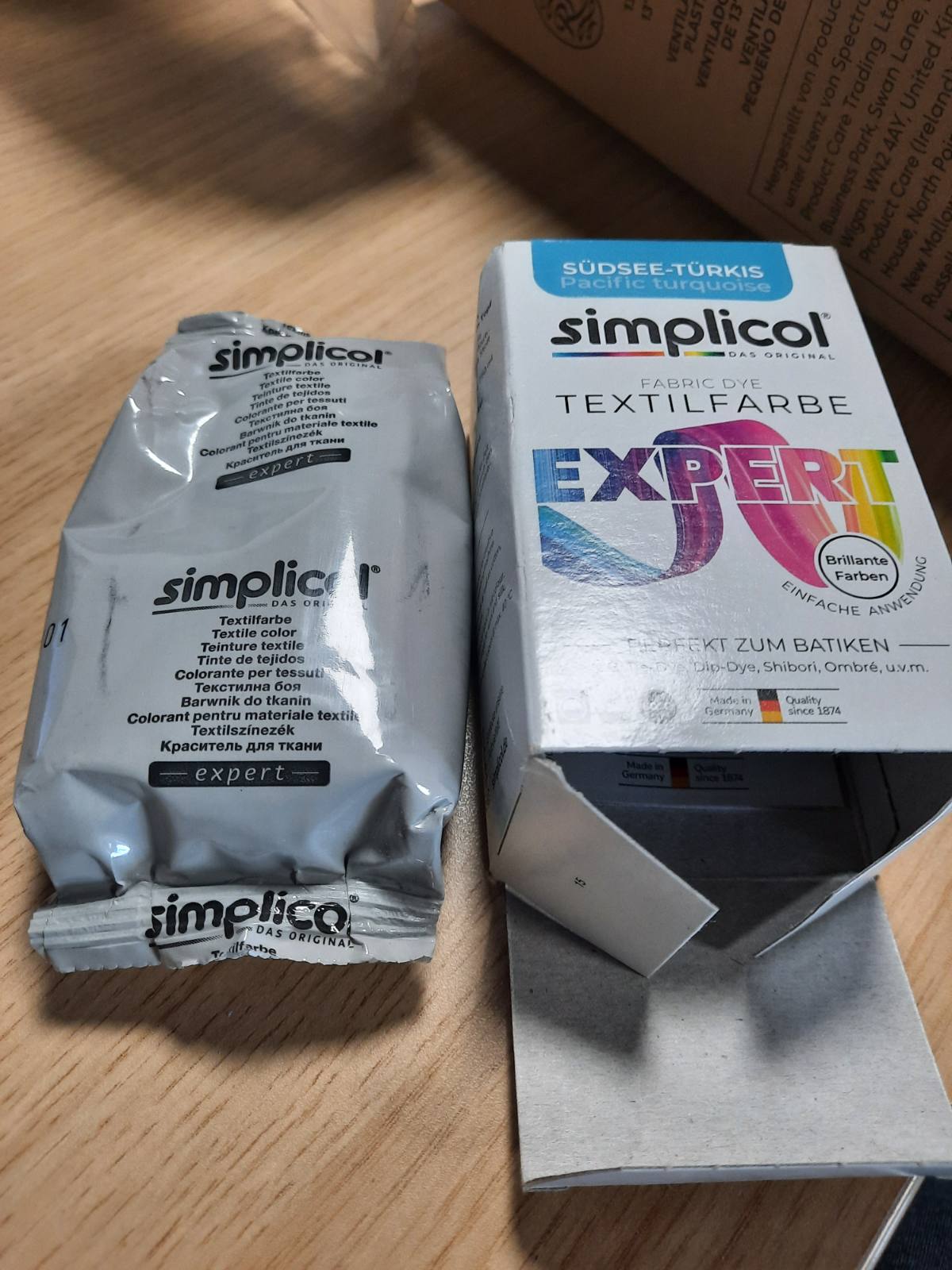 288486 - SIMPLOCOL Textile Dye Expert South Sea Turkuaz 150 g, ngjyrues për pambuk, lesh dhe mëndafsh, pluhur ngjyrues për batik dhe riciklim