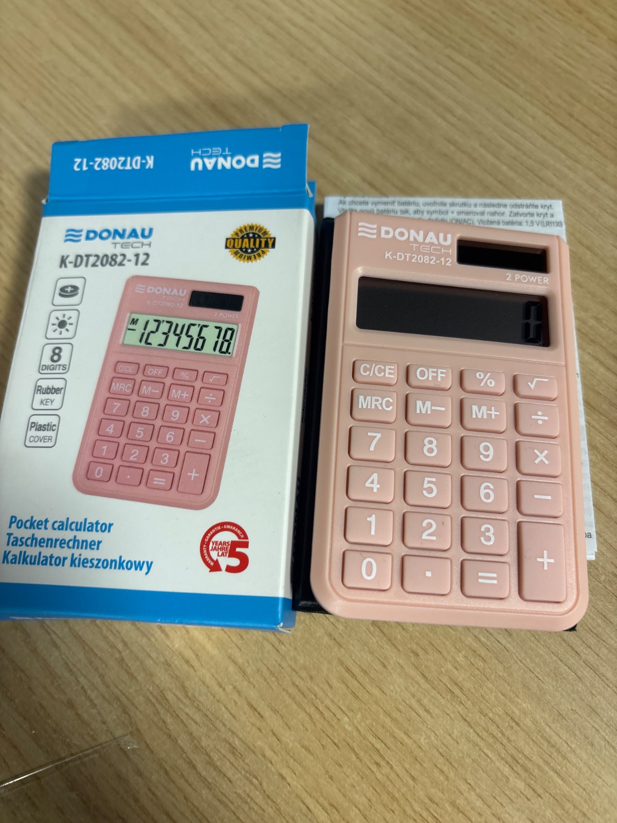 310745 - DONAU Kalkulator Xhepi TECH, Funksion Rrënje Katrore, 8 Shifra, 9.7 x 6 x 1 cm, Morela - Rozë, Ekran 8 Shifrash, Energji Diellore të Dyfishtë, Funksionon me Bateri