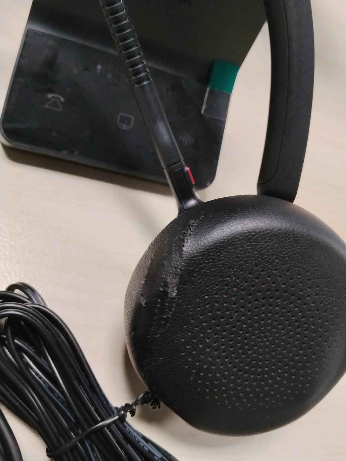 298991 - YEALINK Kufje pa tel WH64 me mikrofon, rreze veprimi 185 m, DECT dhe Bluetooth mono, 3 mikrofonë, për ekipe, Zoom, Skype, UC, telefon IP, kompjuter, kohë bisede 26 orë