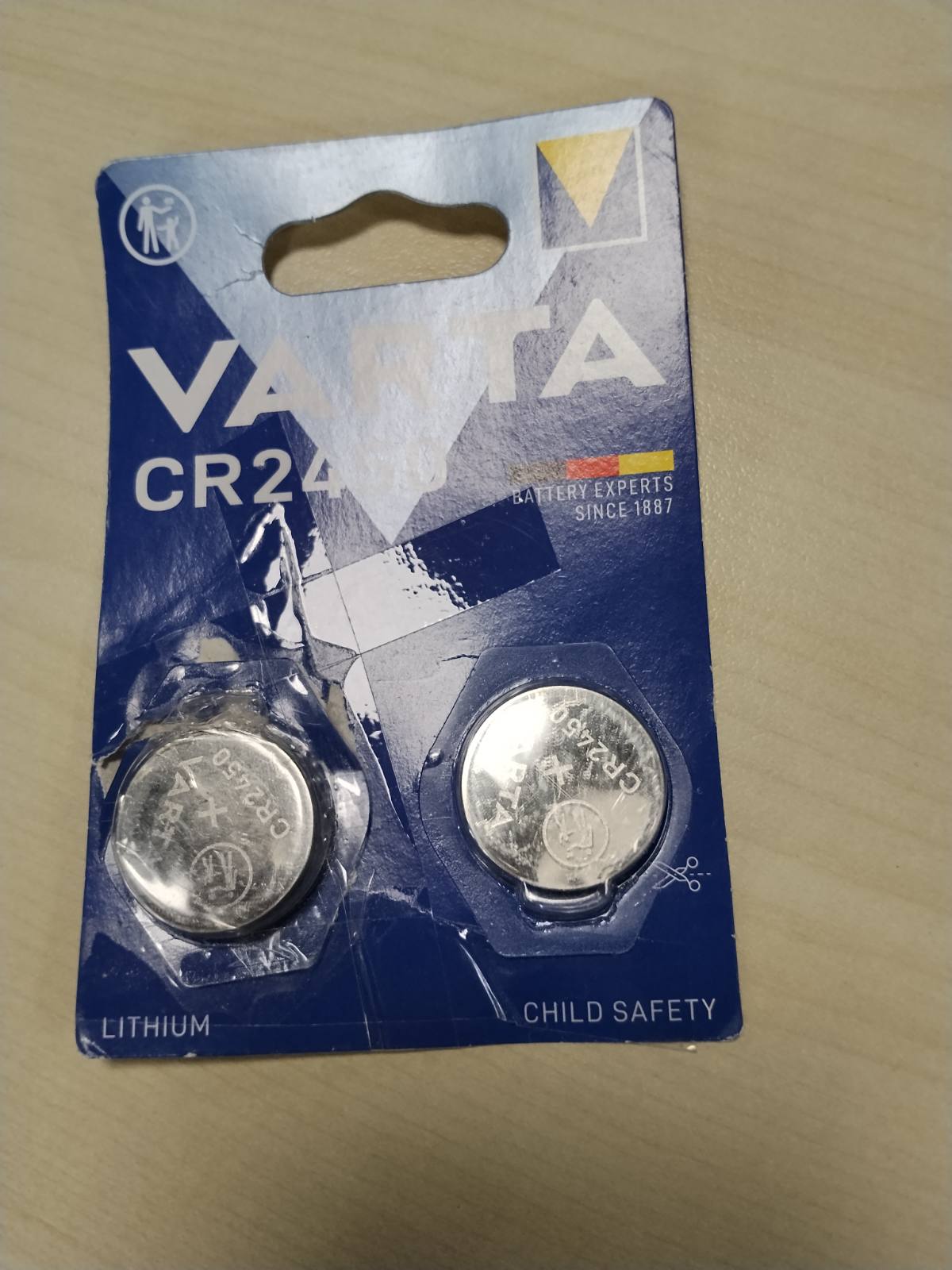 310602 - VARTA Bateri CR2450 me qeliza kopsash, 2 copë, monedhë litiumi, 3V