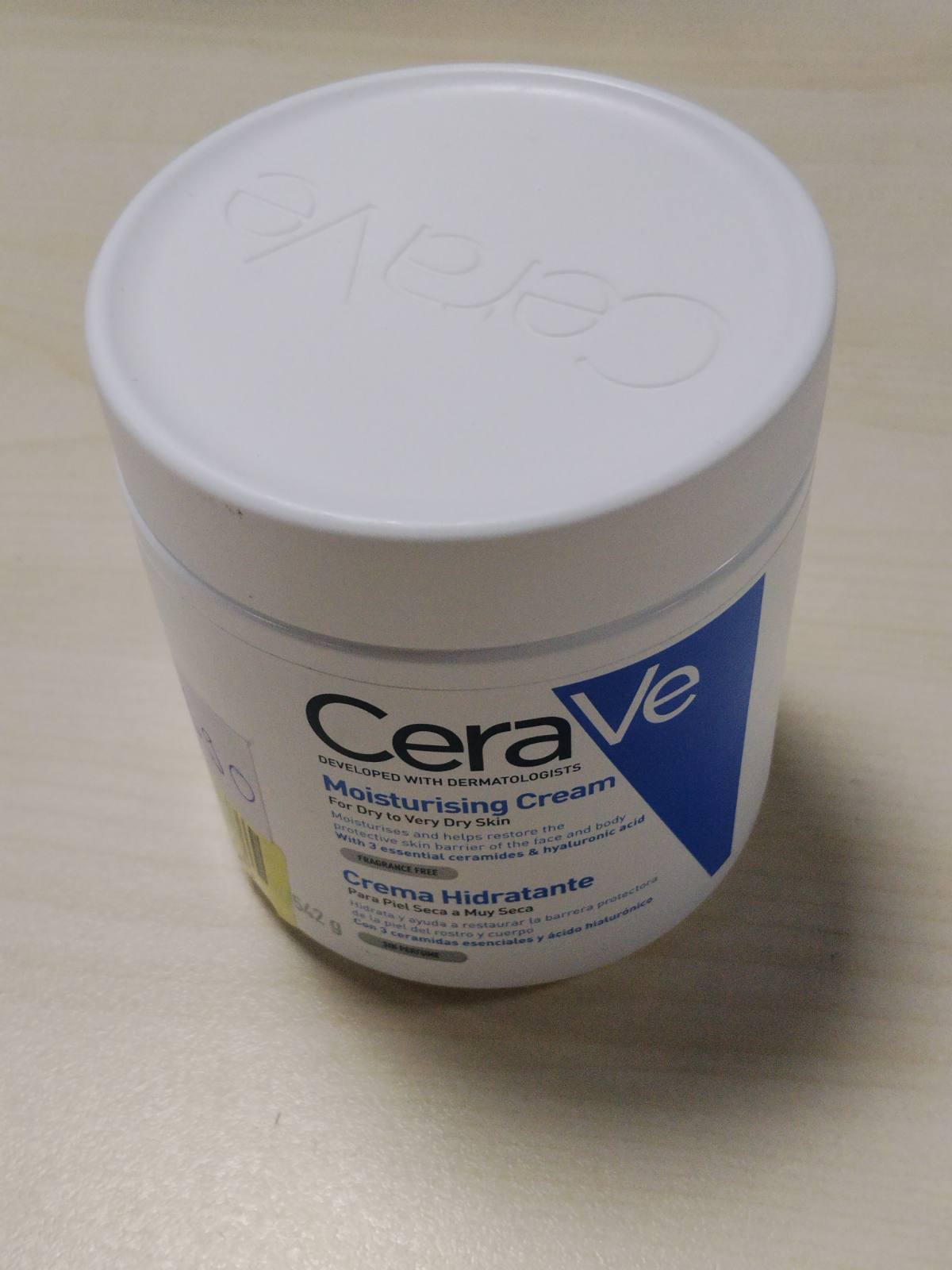 306390 - CERAVE Krem Hidratues i Pasur, për lëkurë të thatë deri shumë të thatë, Trup dhe Fytyrë, Me Acid Hialuronik dhe 3 Ceramide Esenciale