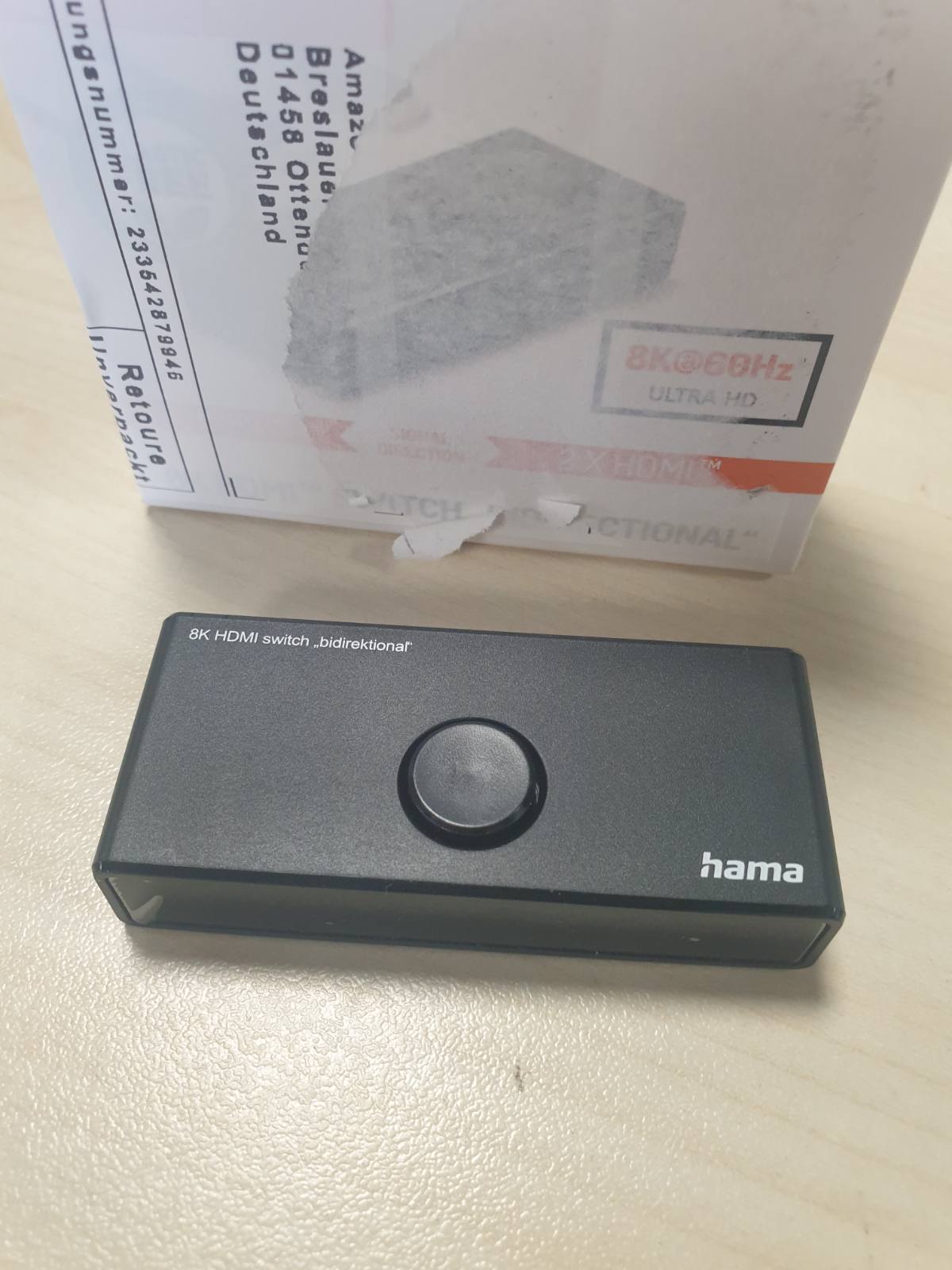 268558 - HAMA HDMI Switch 8k, HDMI switch 2 në 1 Out/1 në 2 Out, për TV, PC, monitor, Blu-ray player, konsolë, projektor, Ultra-HD, ngjyra e zezë